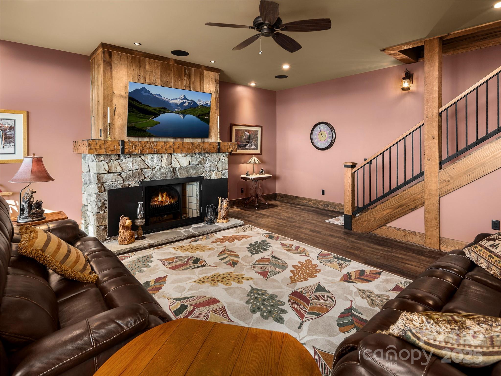 Pinchot Forest - Residential