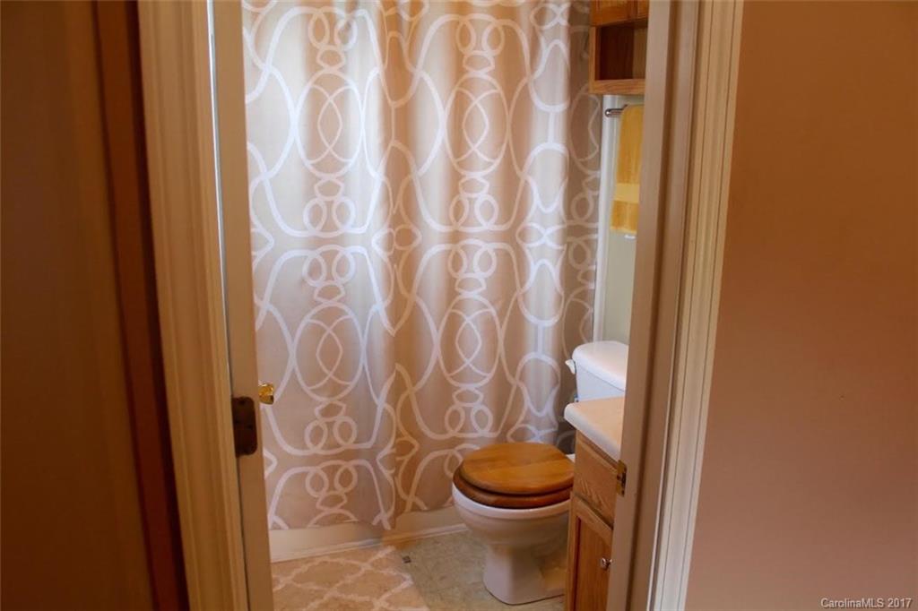 Avery Lake - Residential