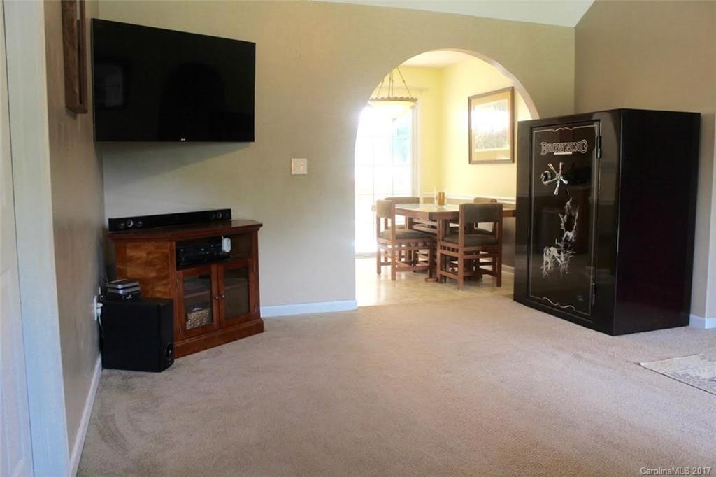 Avery Lake - Residential