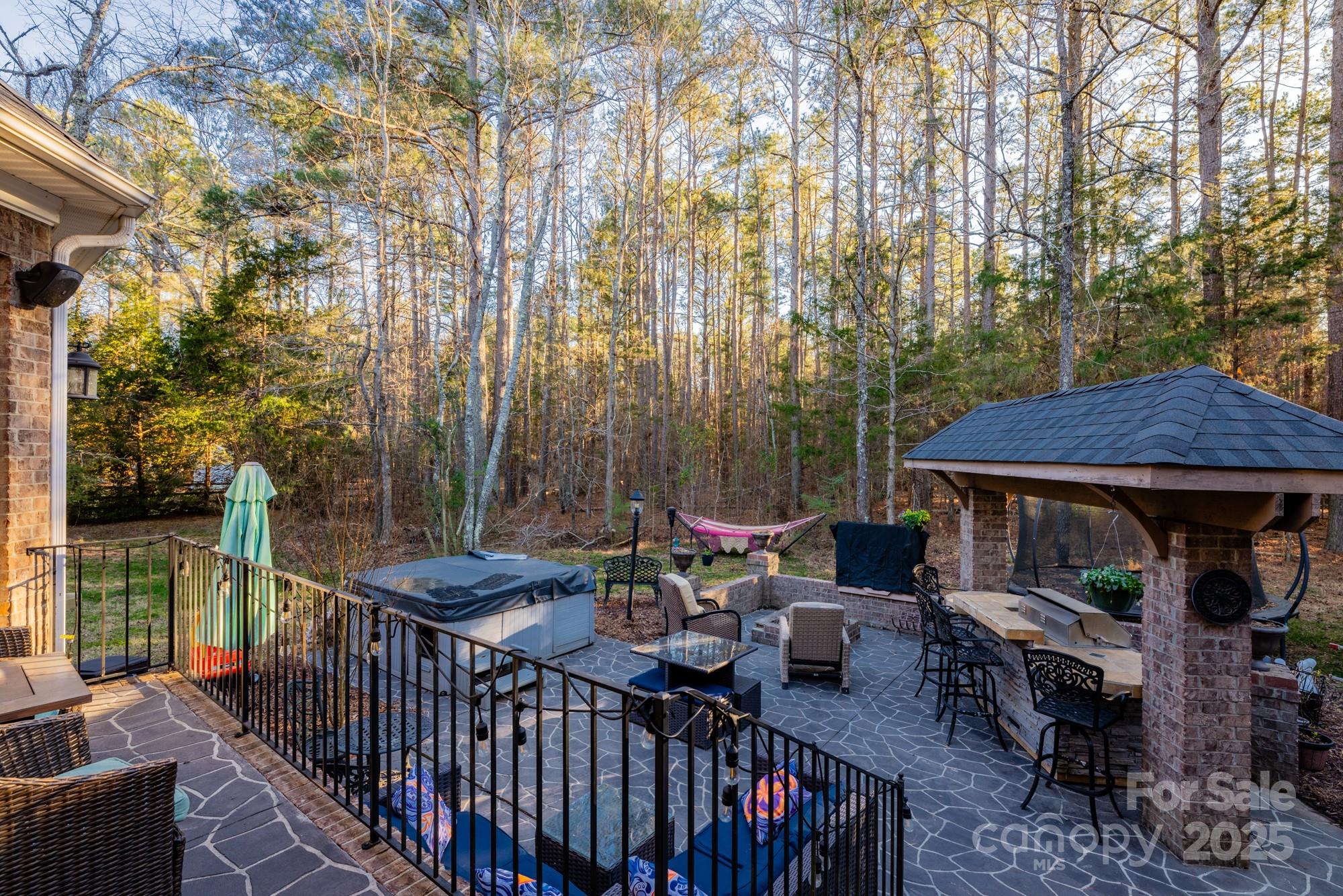 REGAL PINES - Residential