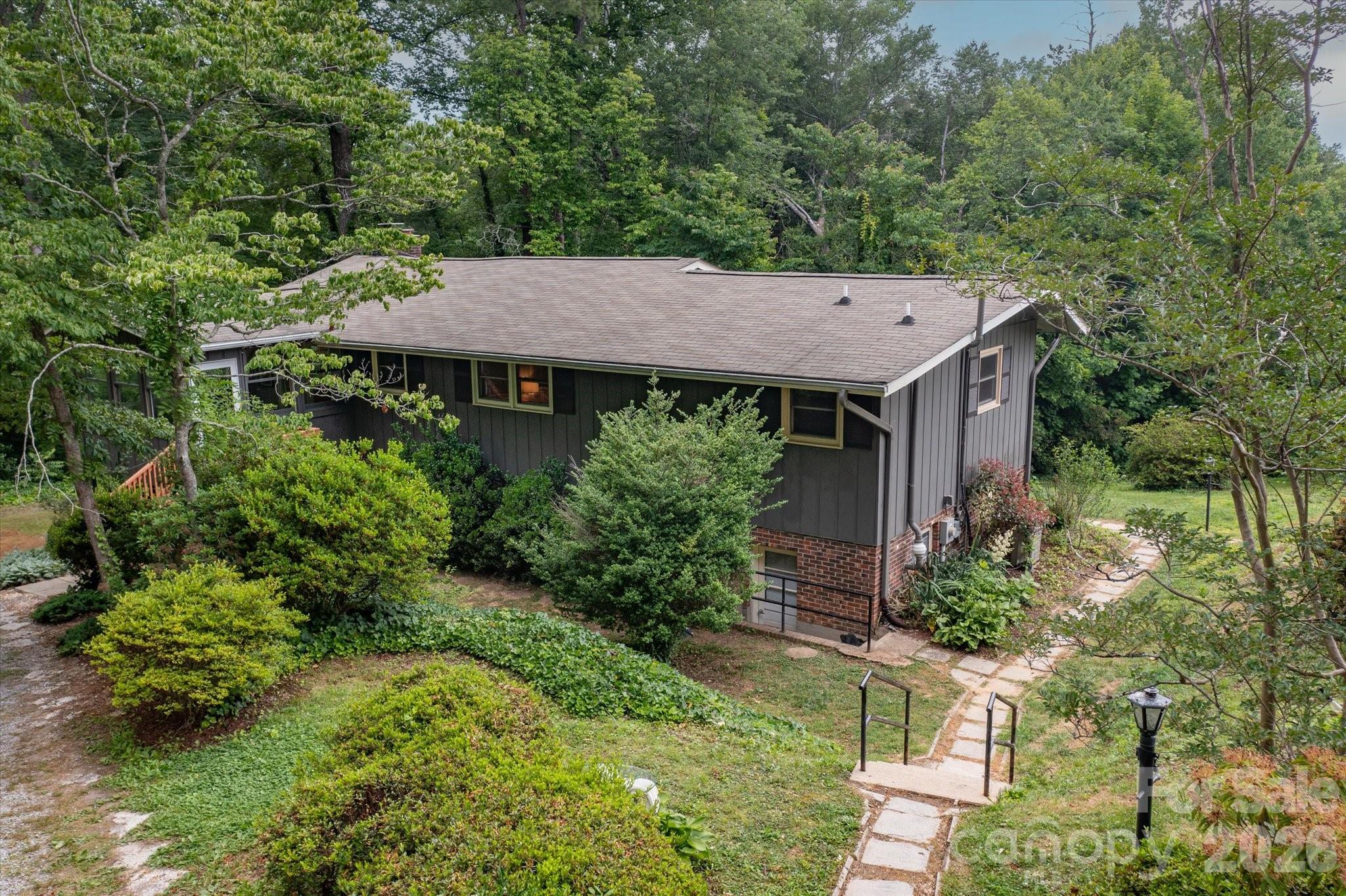 132 E Whisperwood Circle
