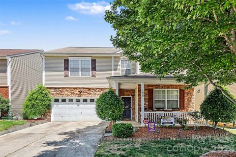 Photo of 1642 Candlewood Ridge Lane, Matthews, NC 28105 (MLS # 4382496)