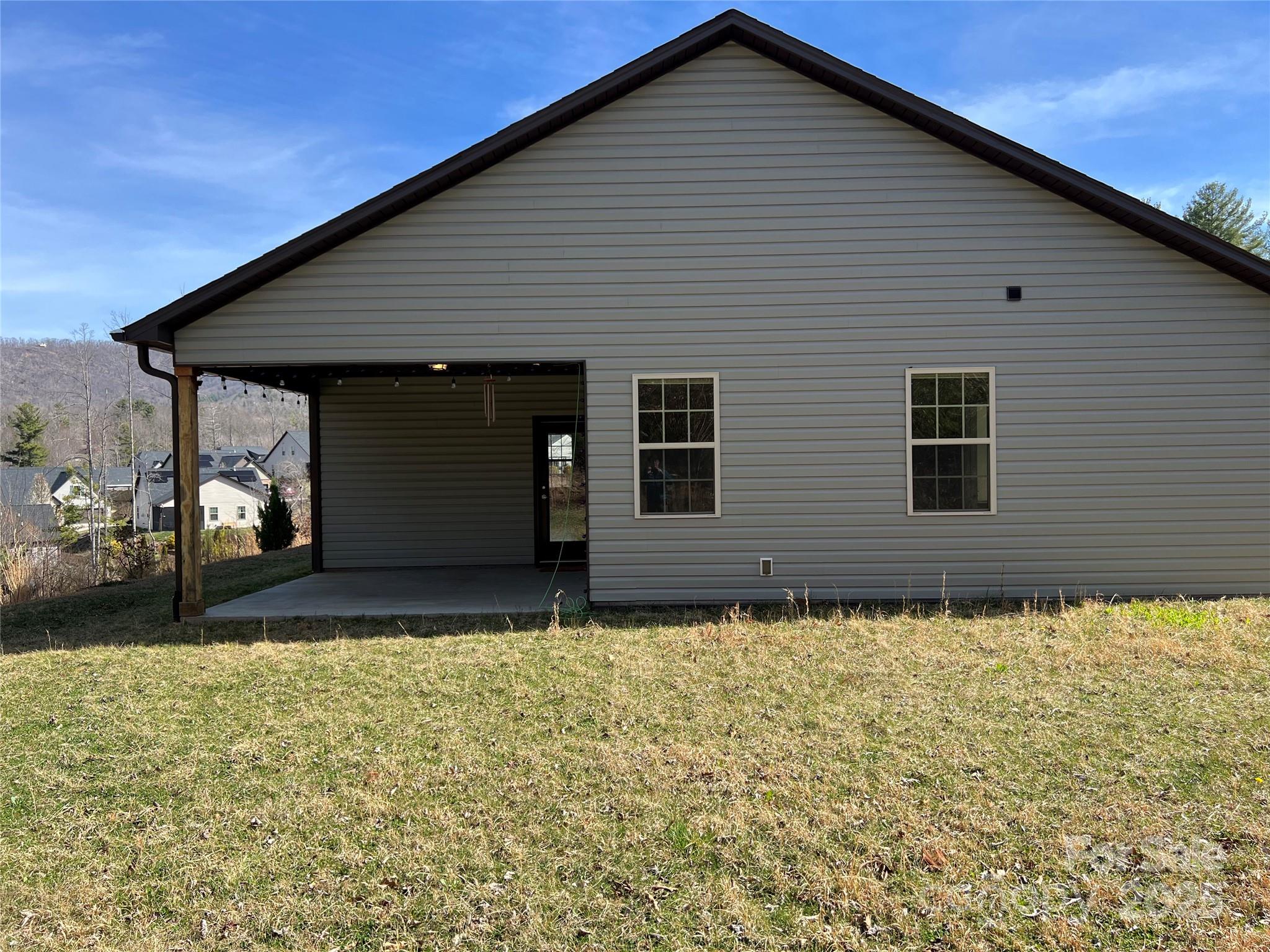 105 Water Leaf Drive