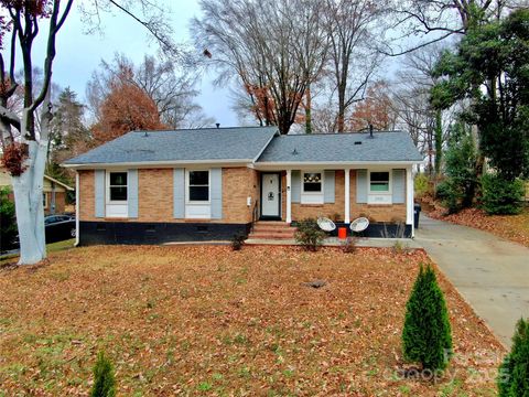 1521 Lanewood Place Charlotte NC 28208