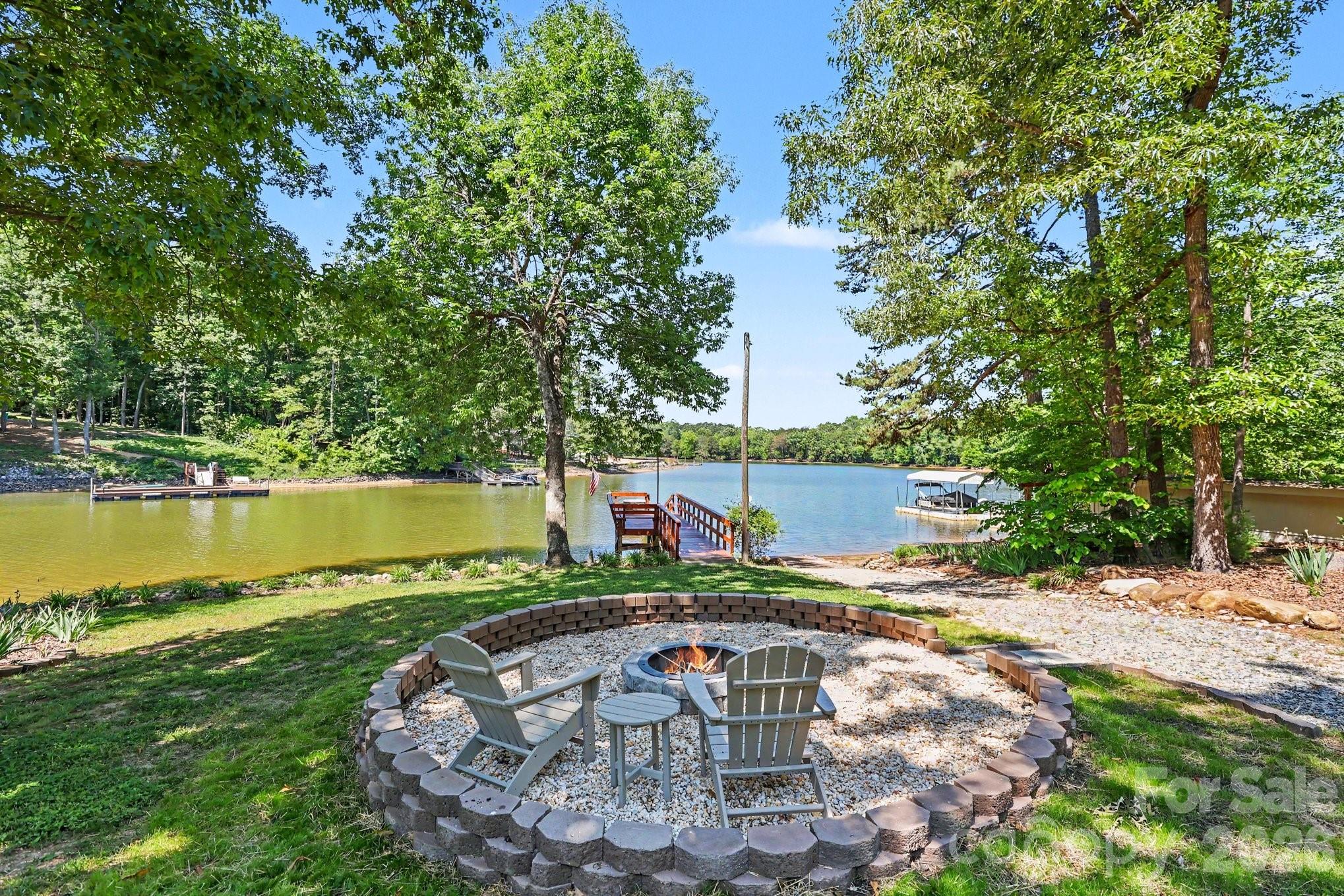 260 Knollwood Drive