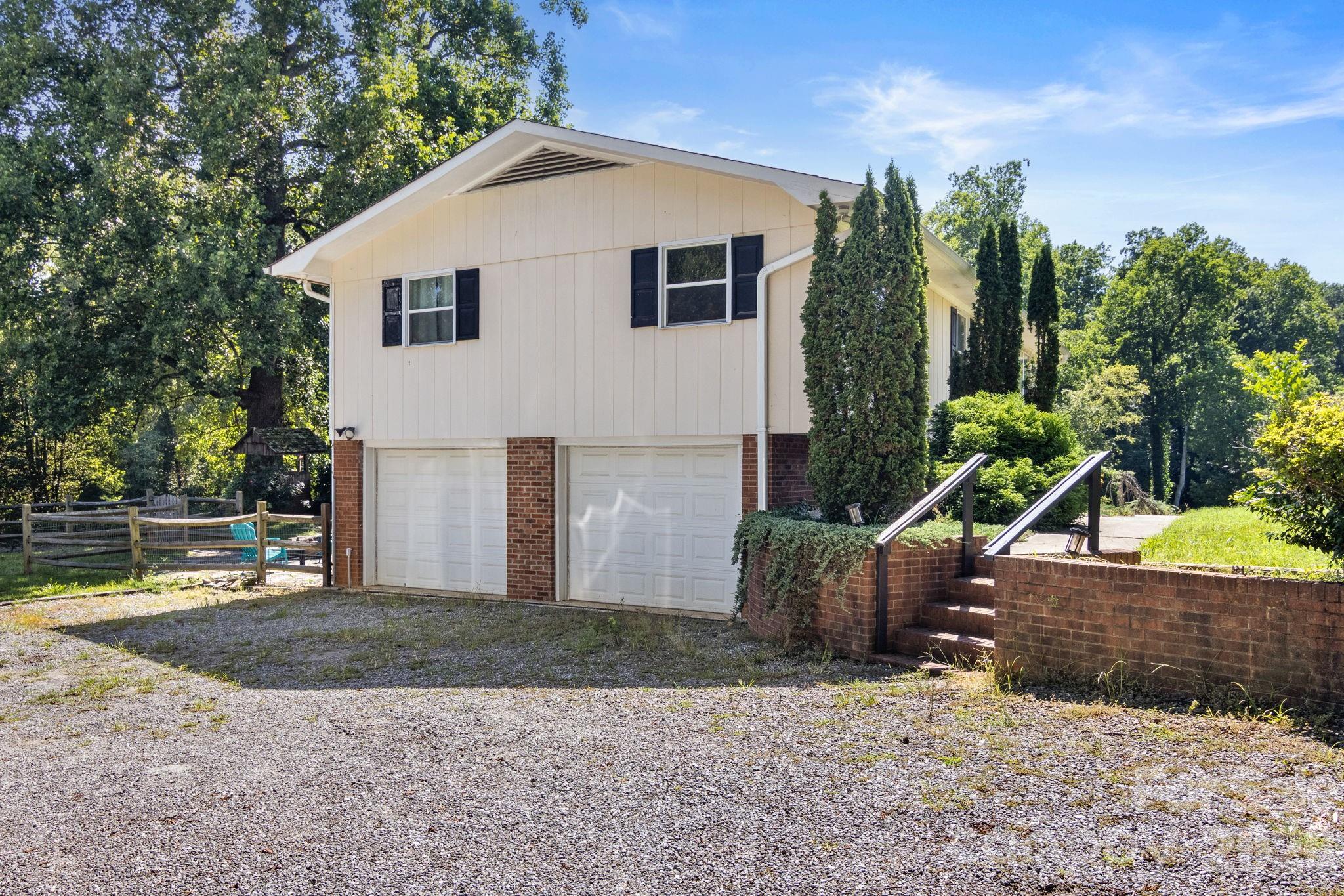 5225 Wolfe Road