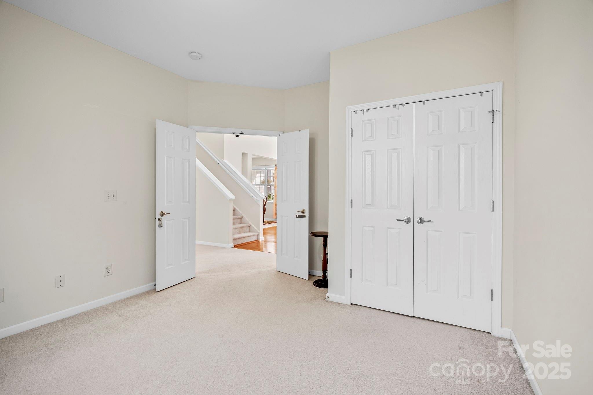 Riverwalk - Residential