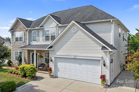 2 Breyerton Court Asheville NC 28804