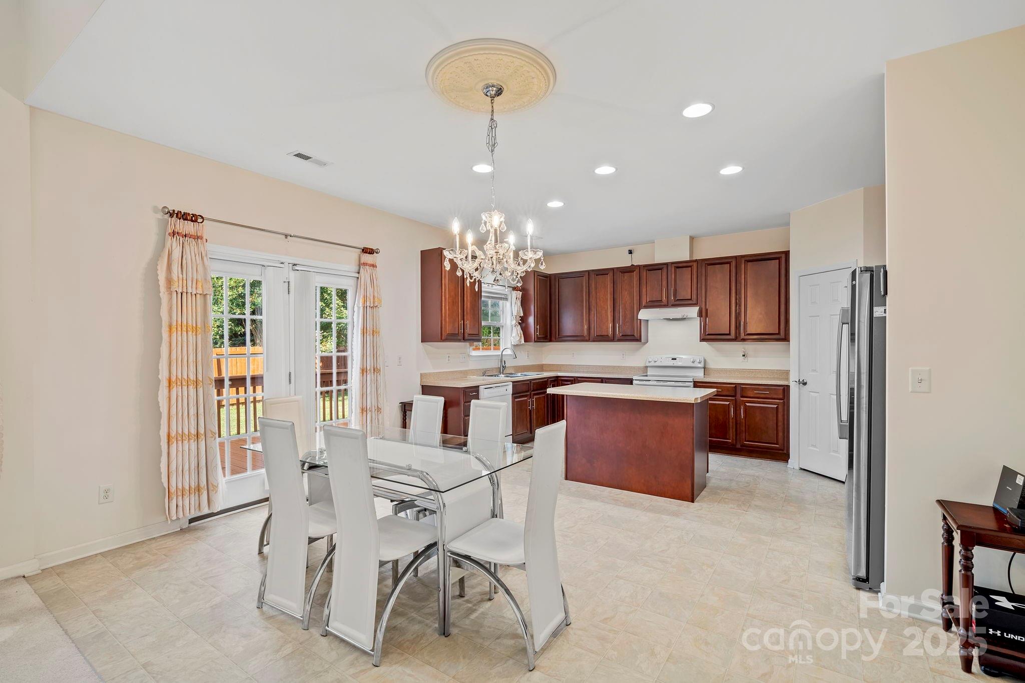 Riverwalk - Residential