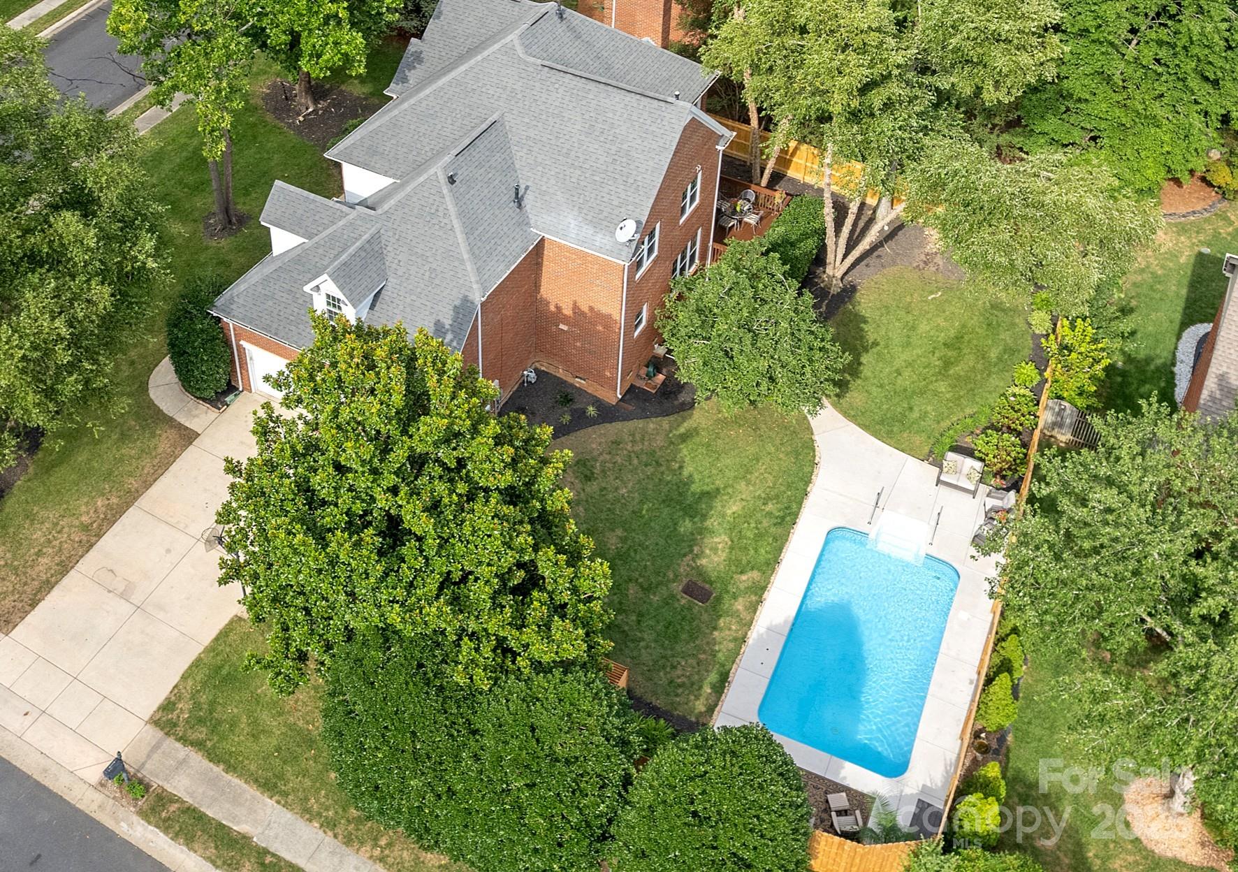 302 Bramwell Place