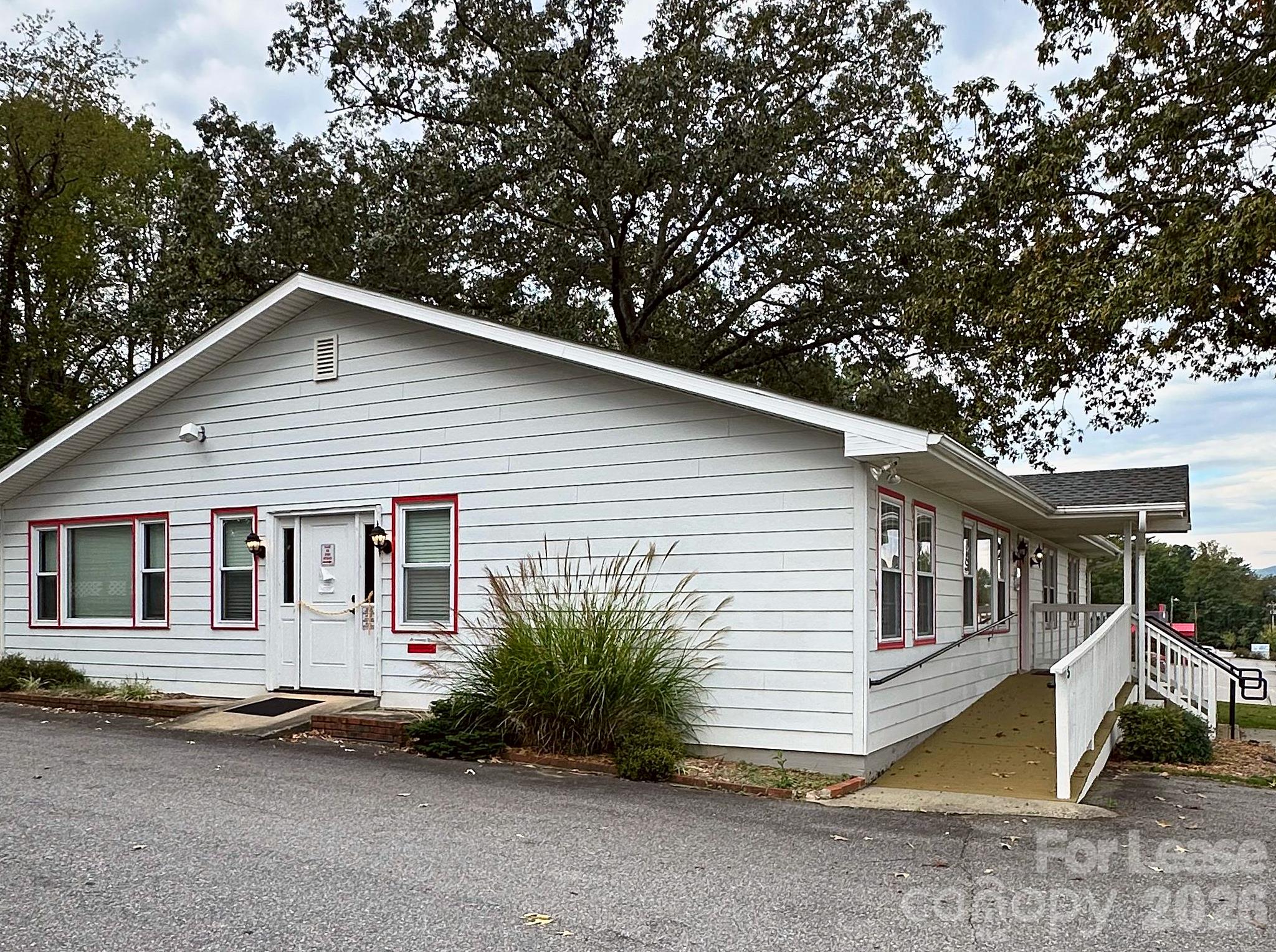5 Long Shoals Road A