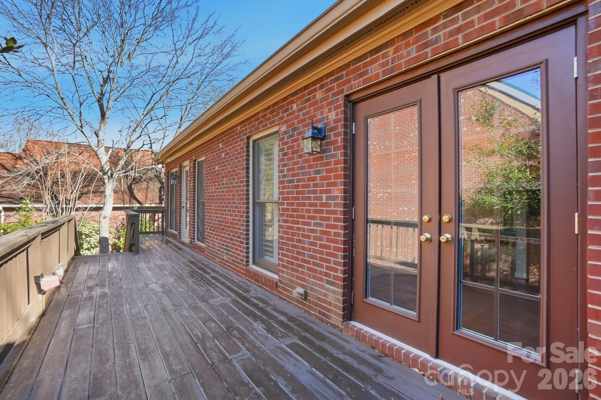 Carsons Pond - Residential