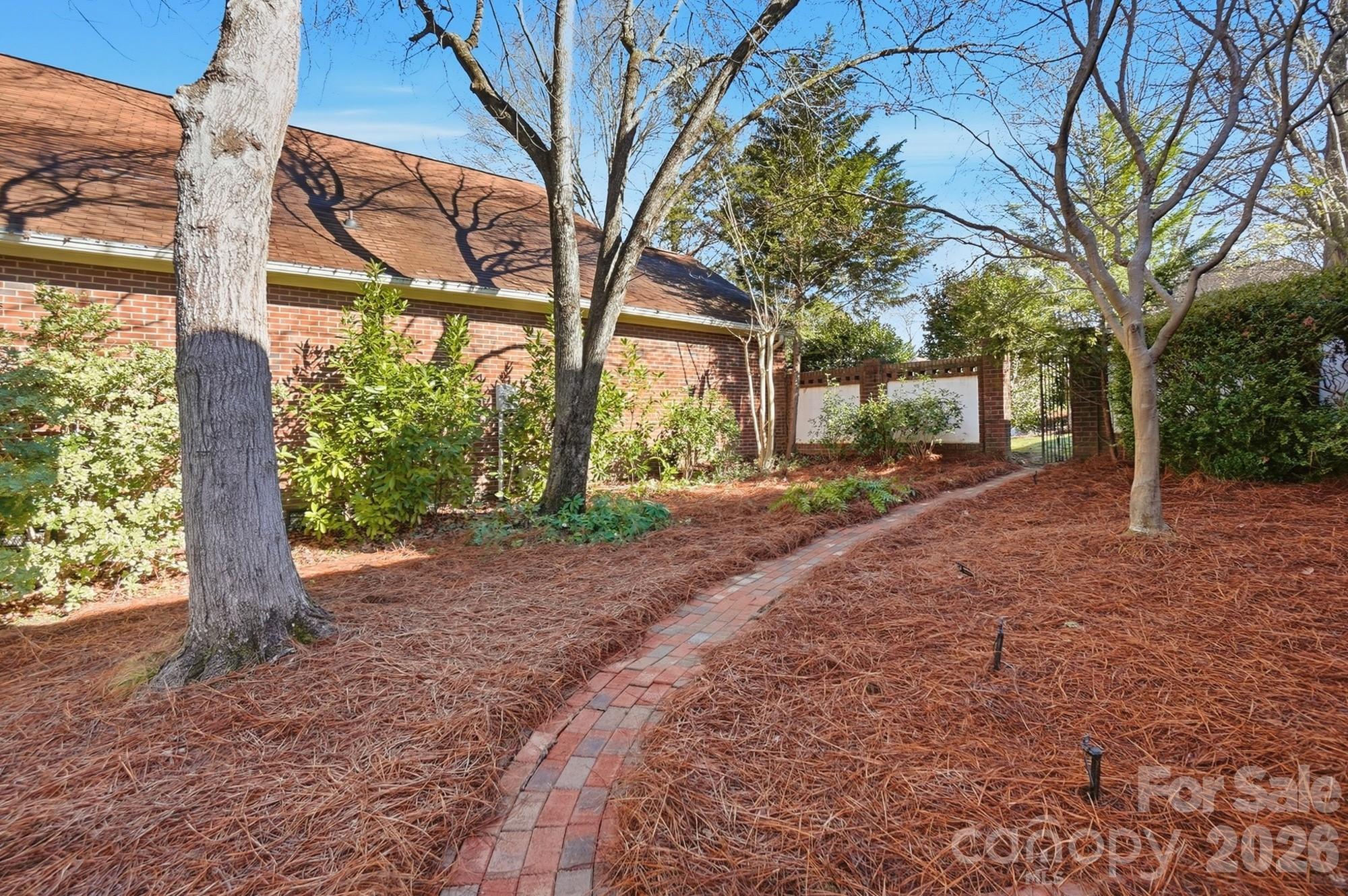 Carsons Pond - Residential