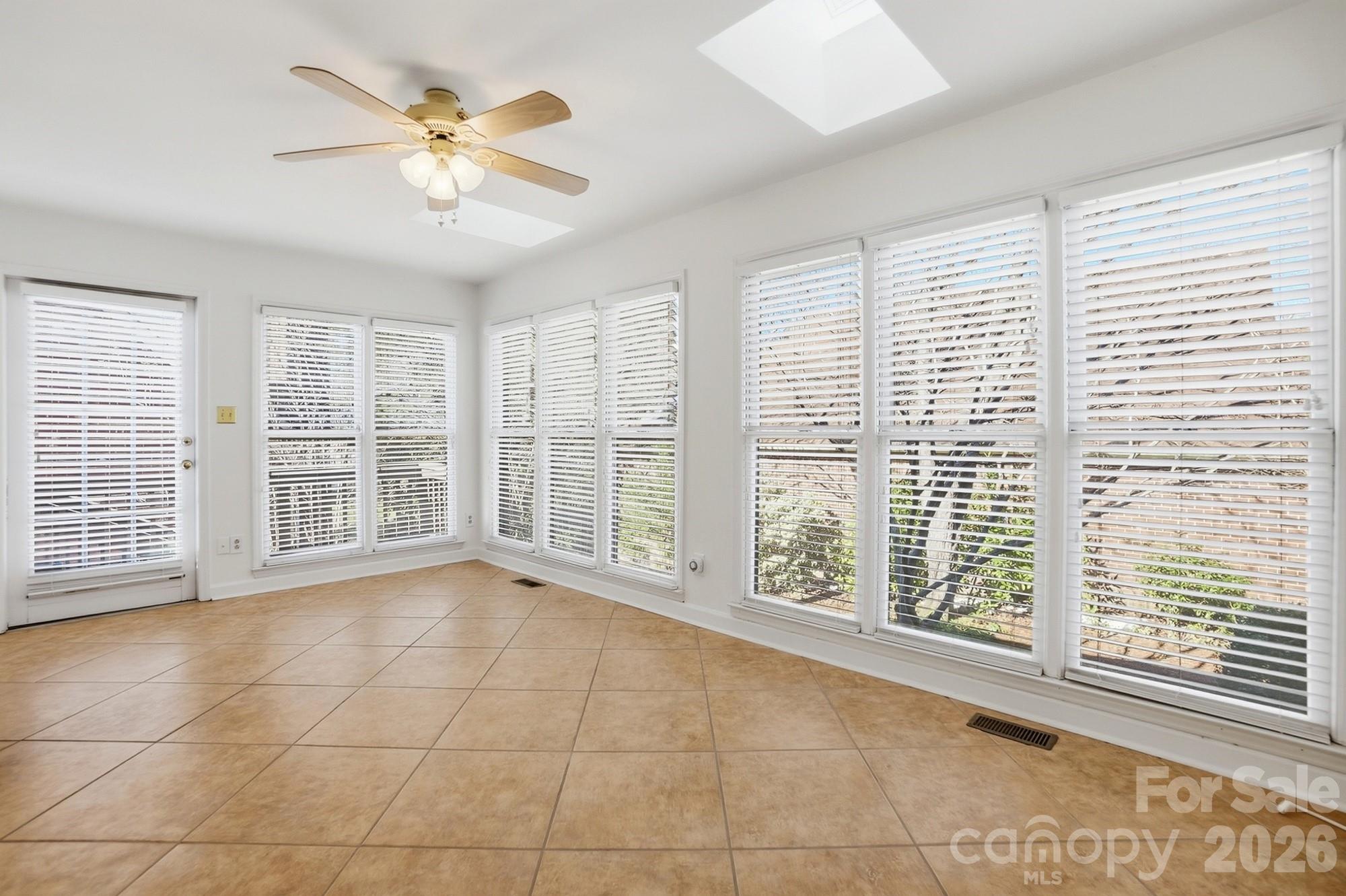 Carsons Pond - Residential