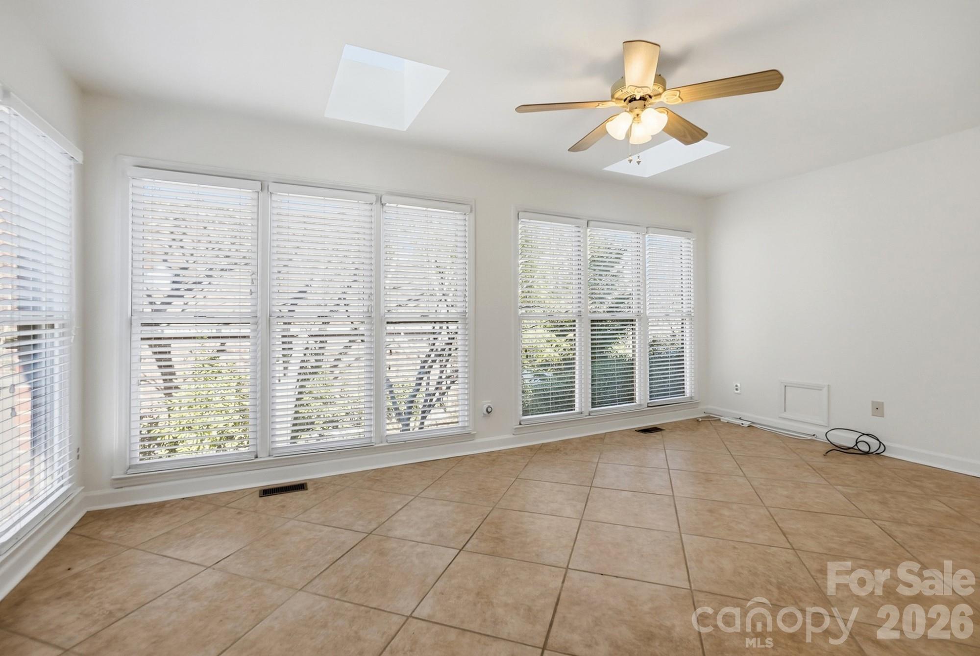 Carsons Pond - Residential