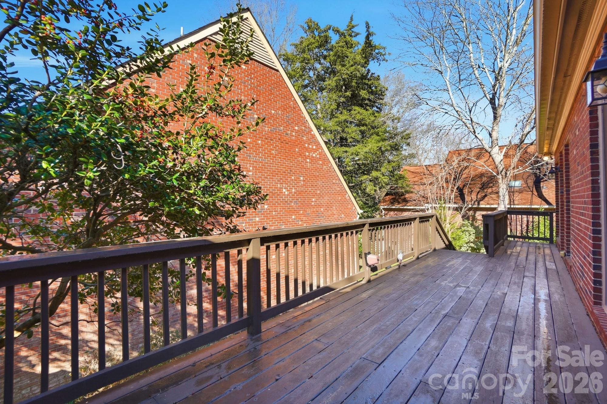 Carsons Pond - Residential