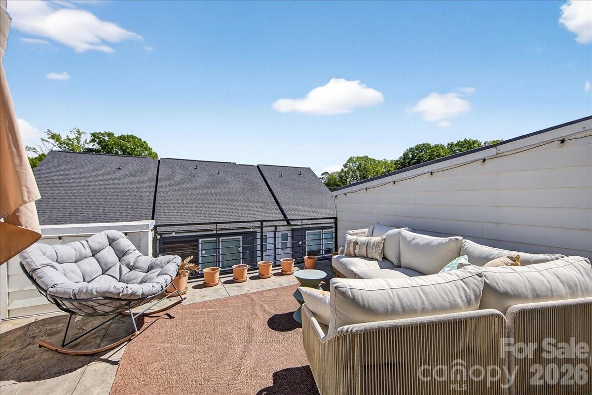 LOSO Terraces - Residential