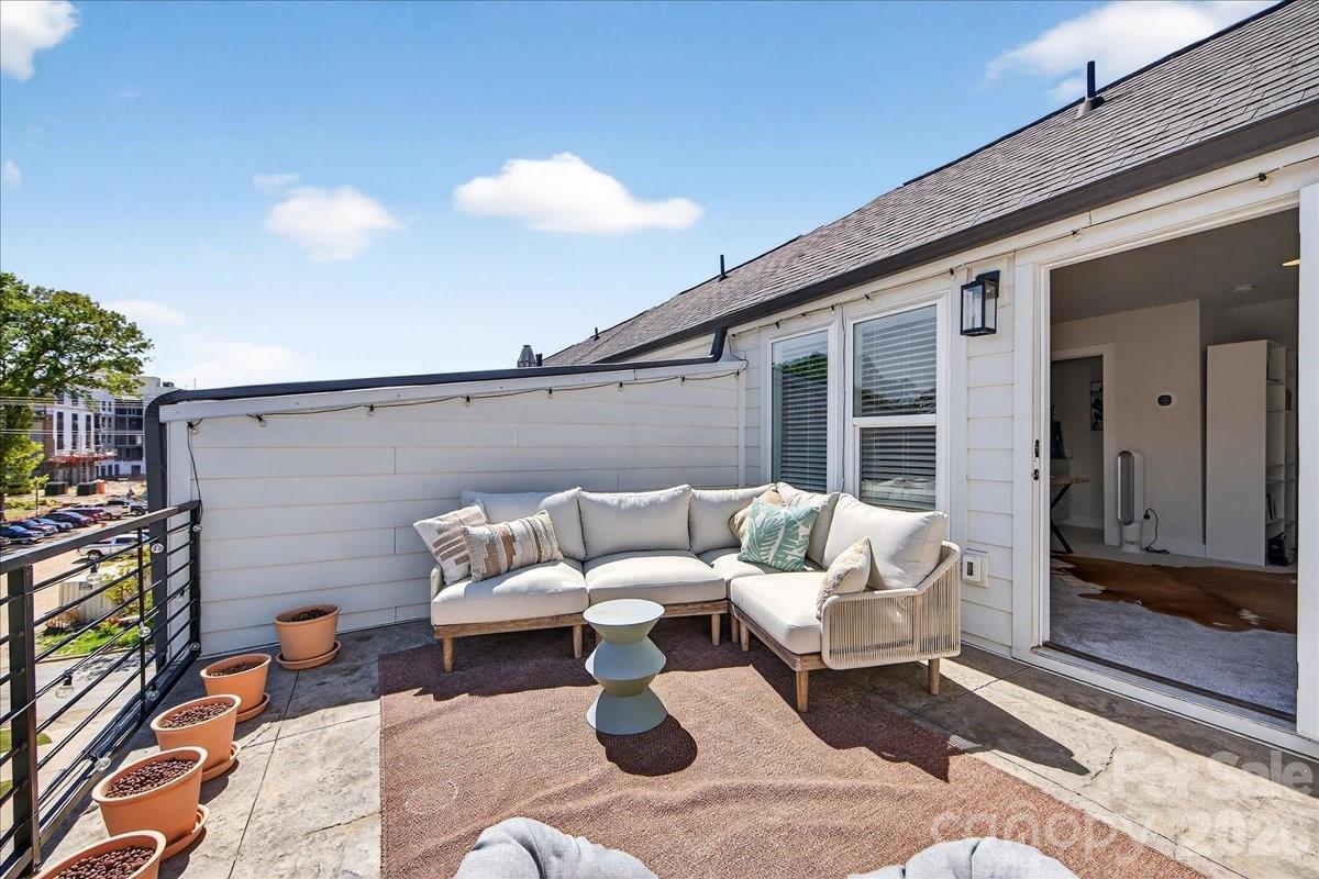 LOSO Terraces - Residential