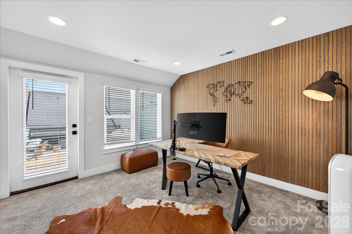 LOSO Terraces - Residential