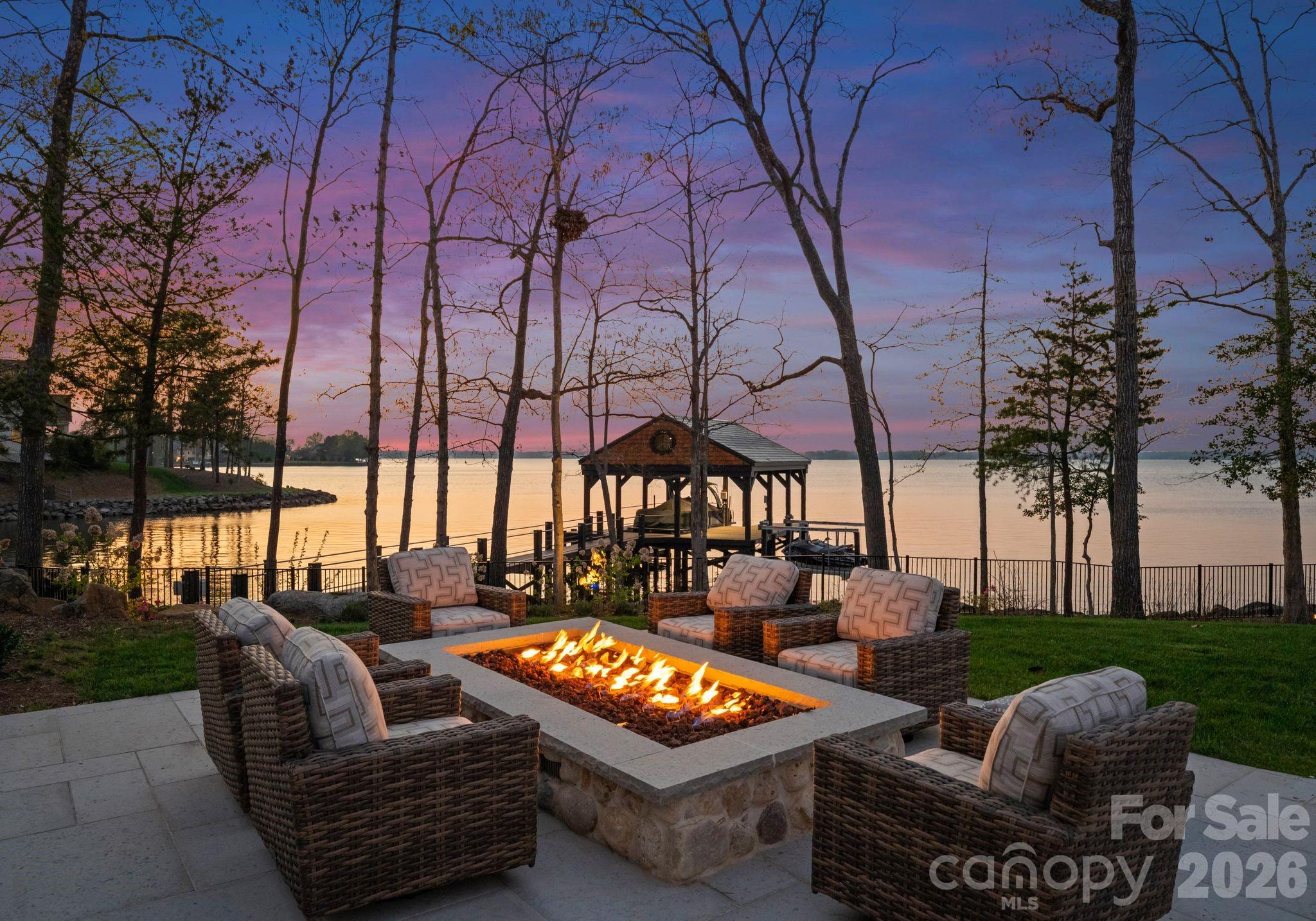 Pointe Regatta - Residential