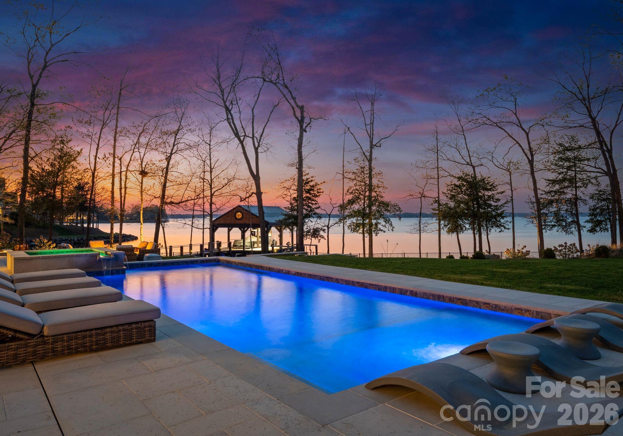 Pointe Regatta - Residential