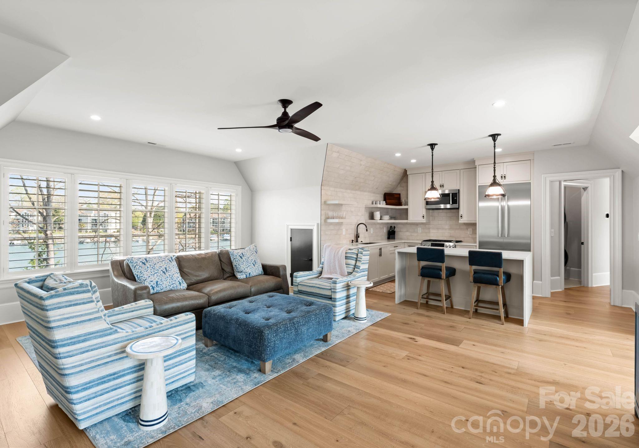 Pointe Regatta - Residential