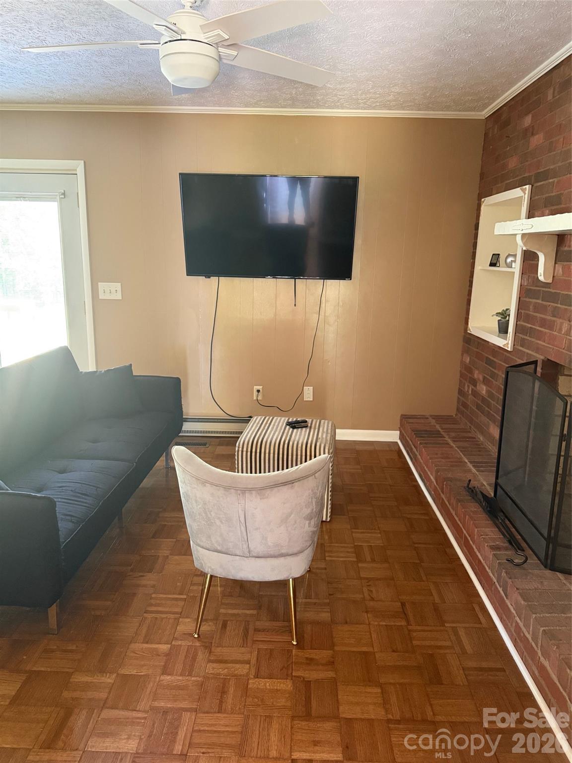 Edgebrook - Residential