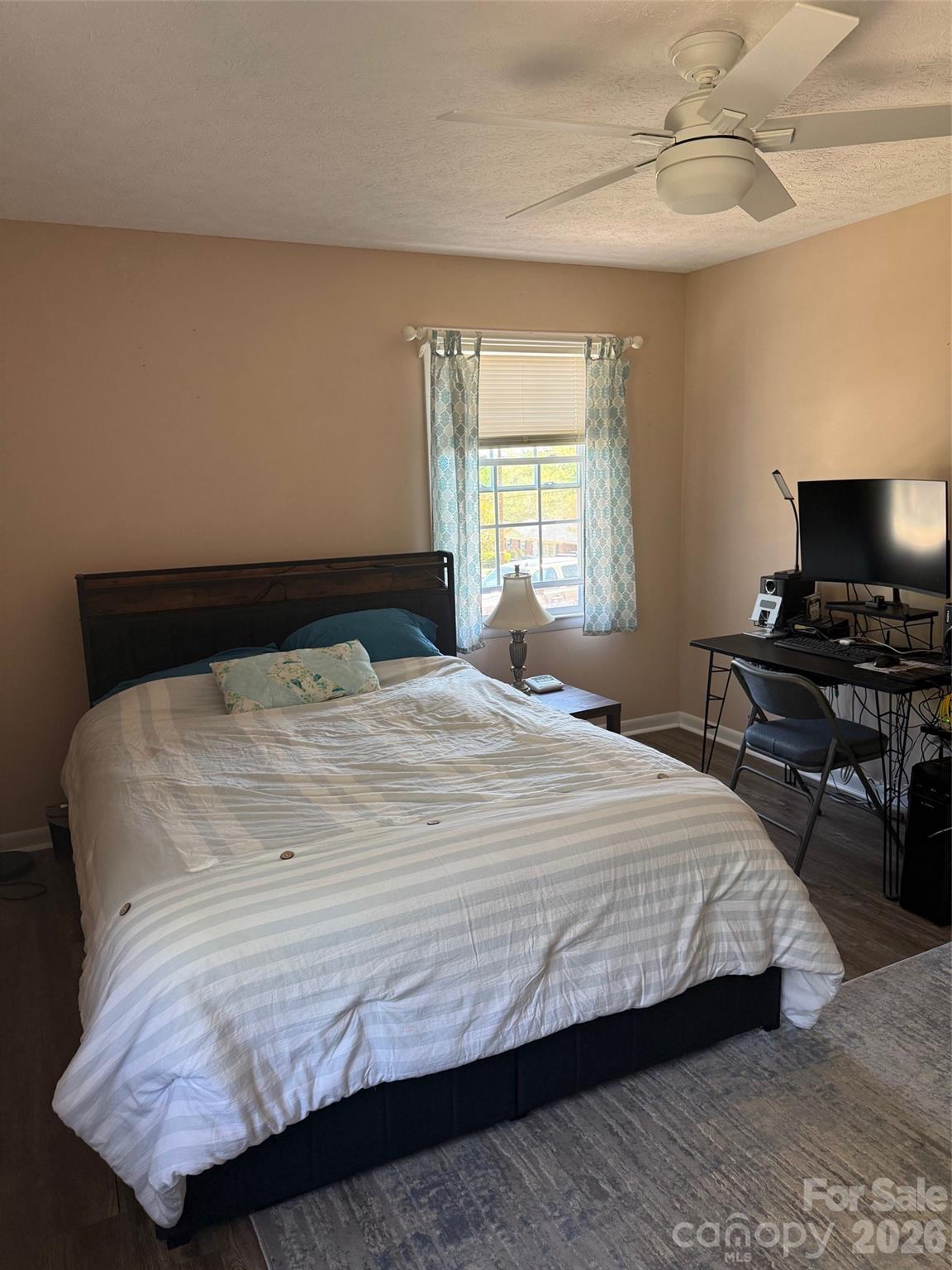 Edgebrook - Residential