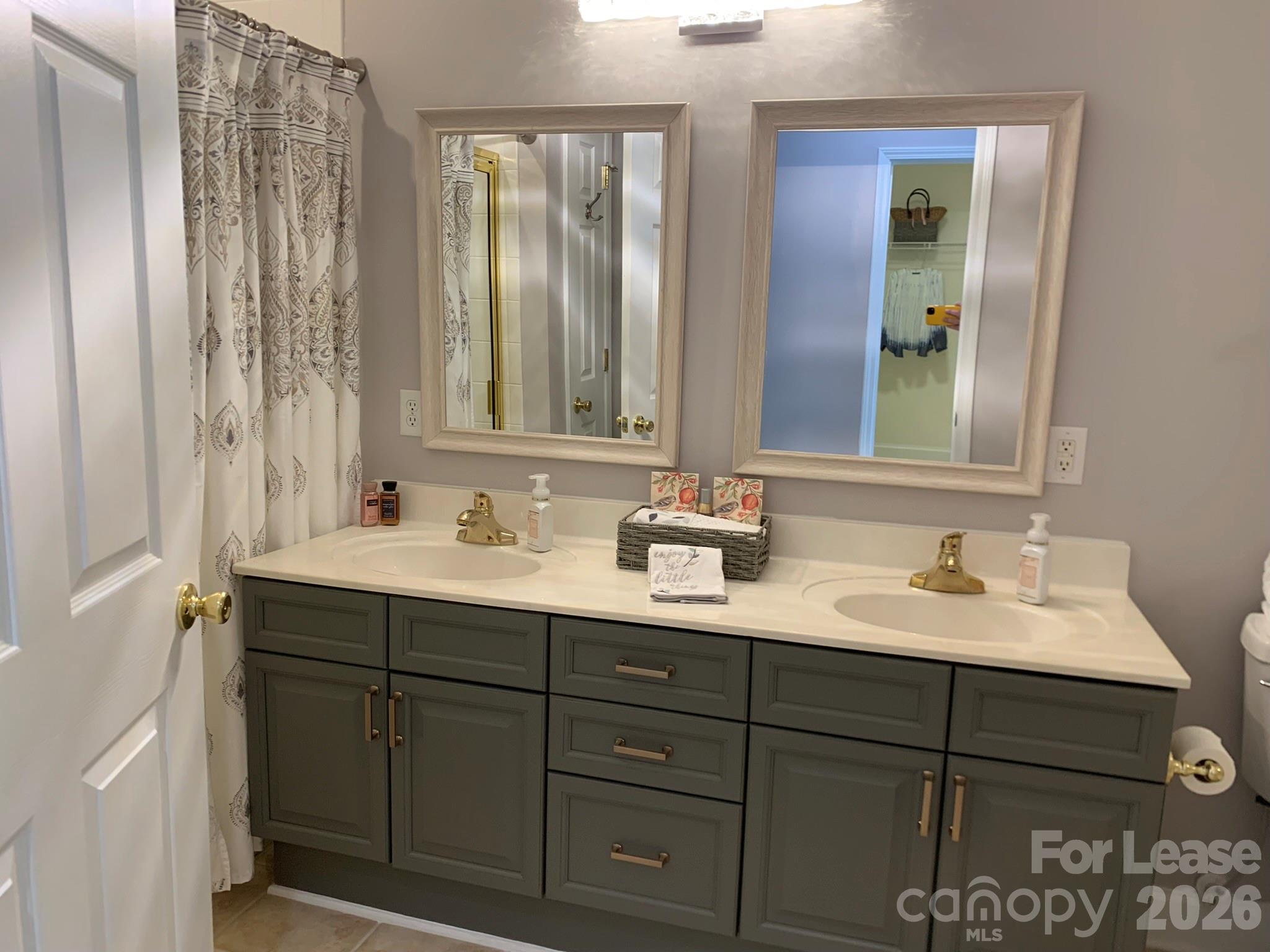 Edinburgh Square - Residential Lease