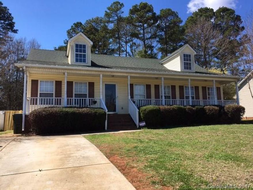 This home has a split bedroom plan with 3 bedrooms.  Laminate wood flooring throughout.  Spacious kitchen and eating area, great room with fireplace/gas logs.  Fenced back yard and a deck.  AC is approximatel 5 months old.  Great location - convenient to shopping, medical facilities and schools.