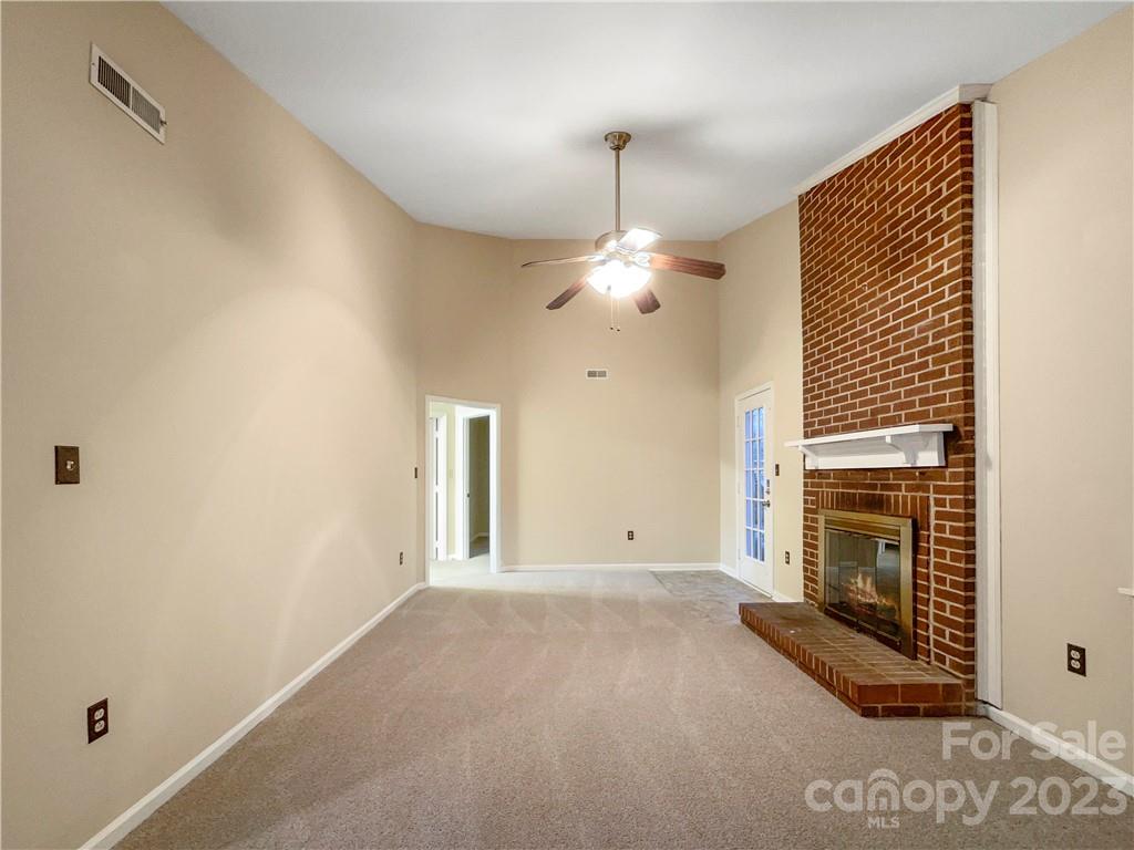 Hickory Ridge - Residential