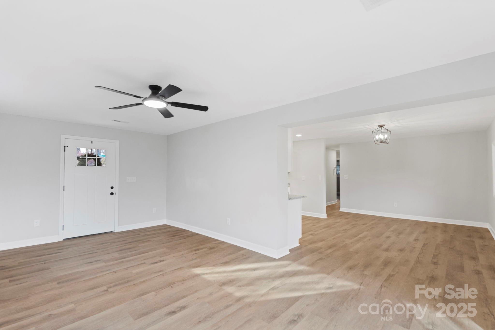 274 Hatley Circle NE