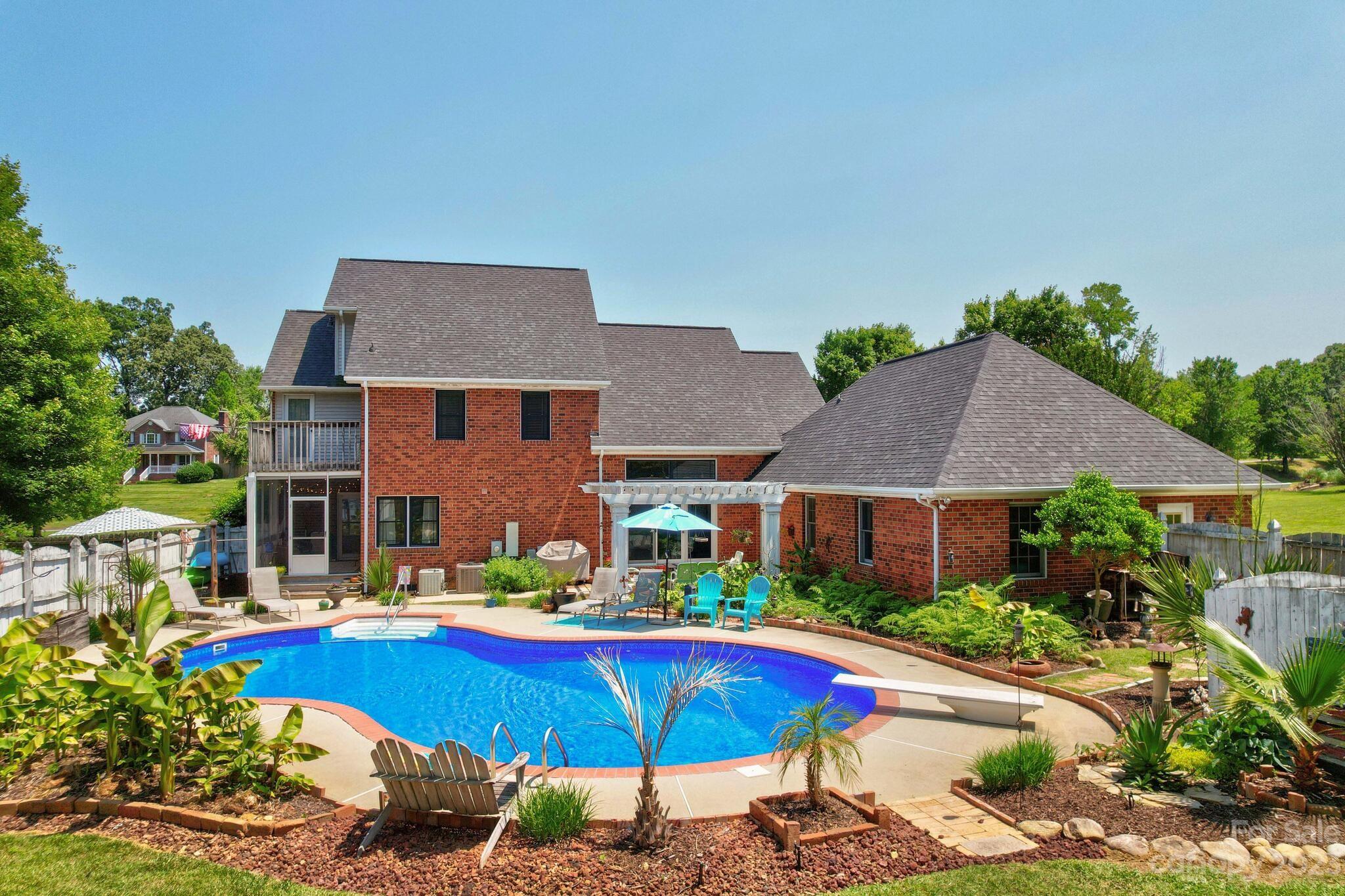 Hunters Glen - Residential