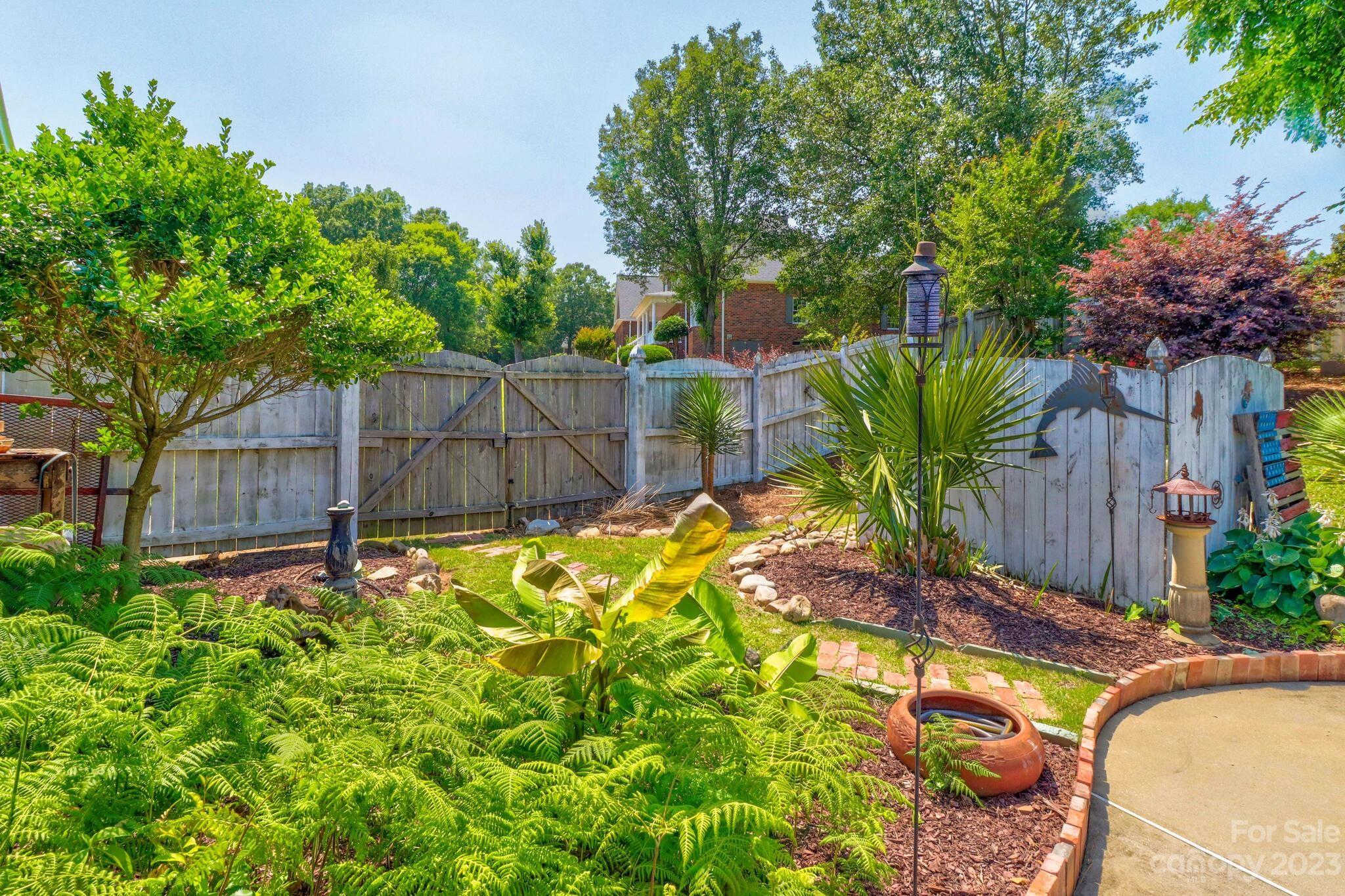 Hunters Glen - Residential