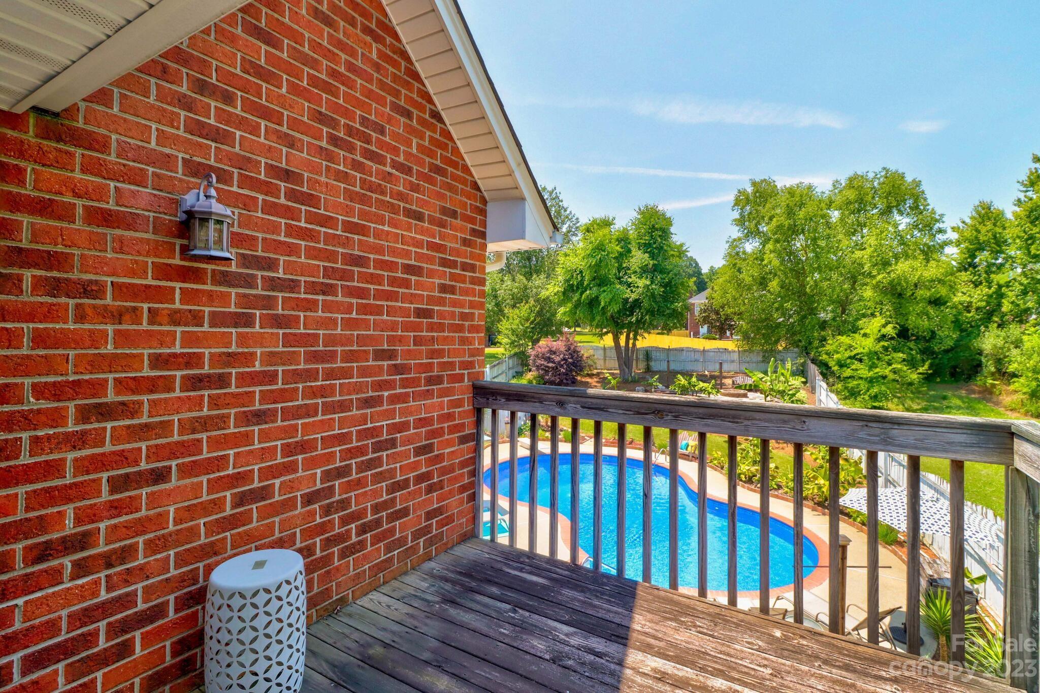 Hunters Glen - Residential