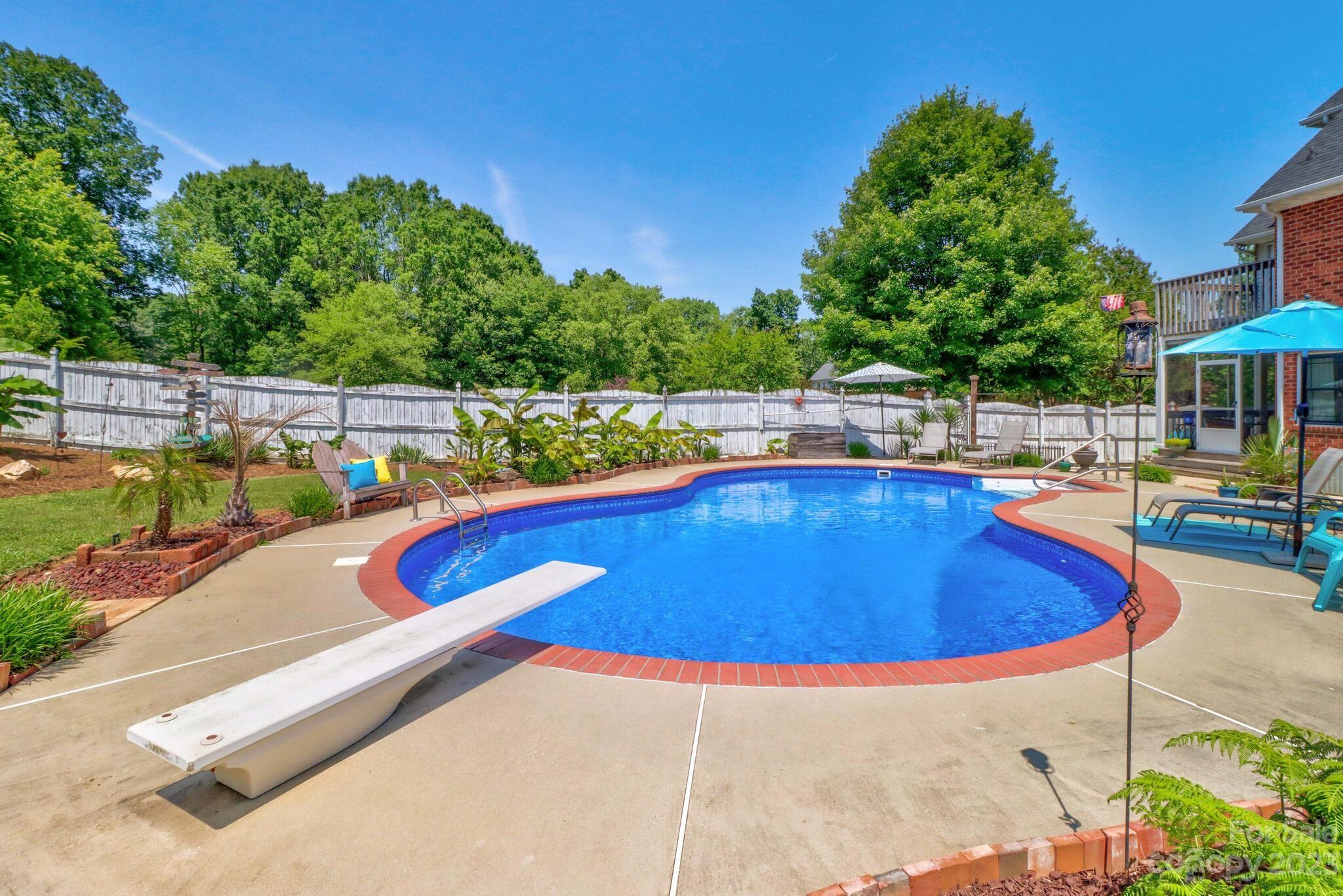 Hunters Glen - Residential