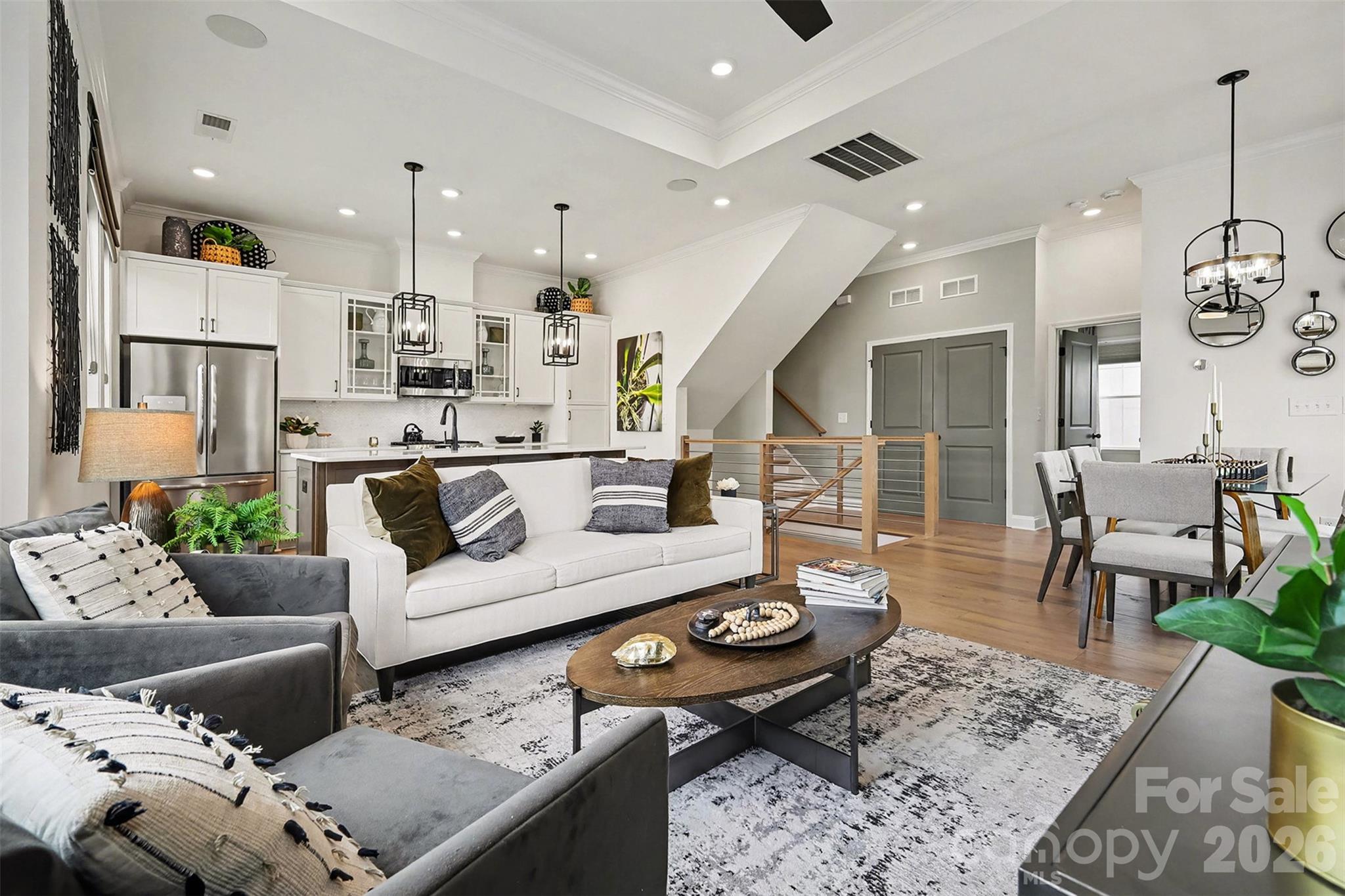 6343 Southgrove Street