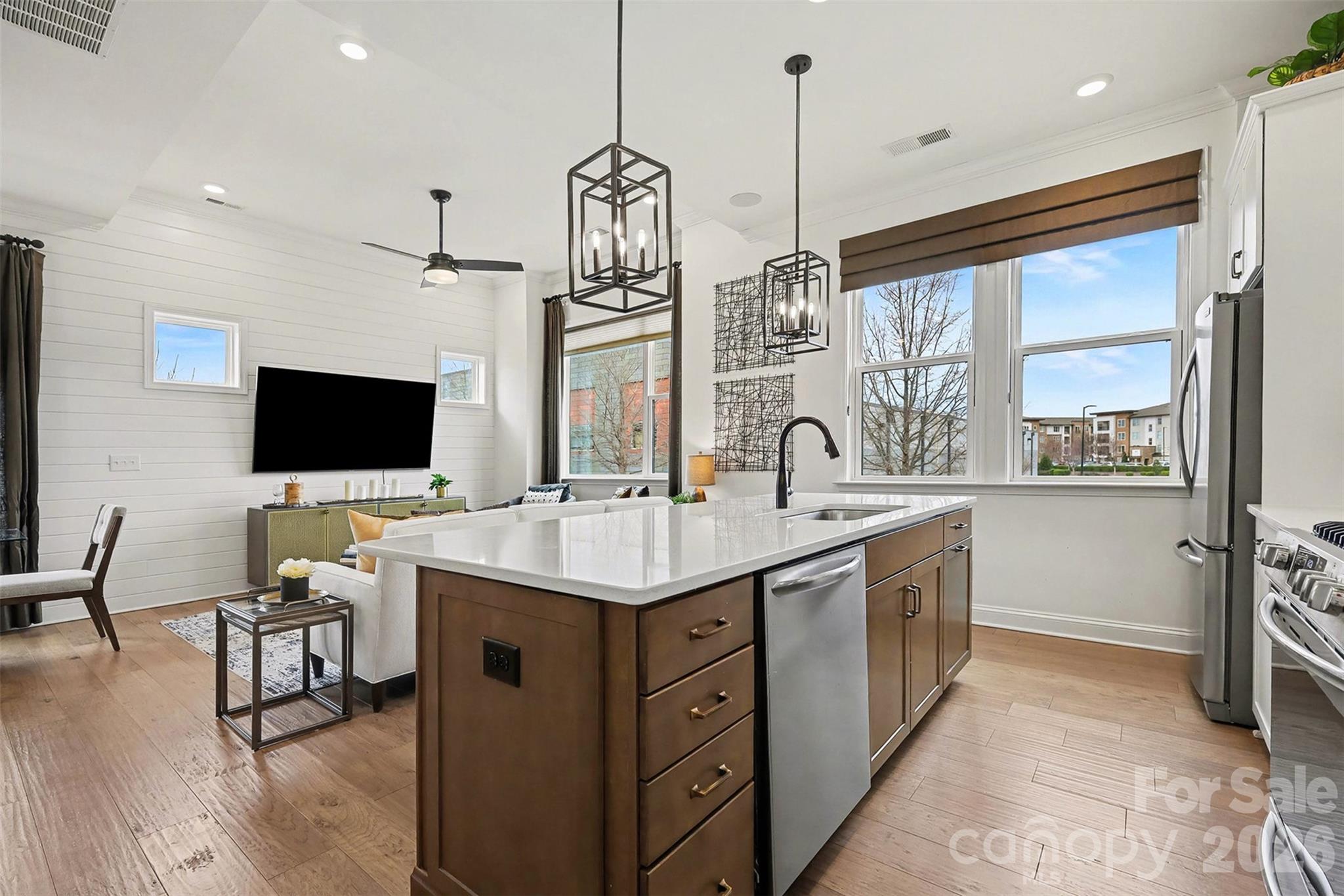 6343 Southgrove Street