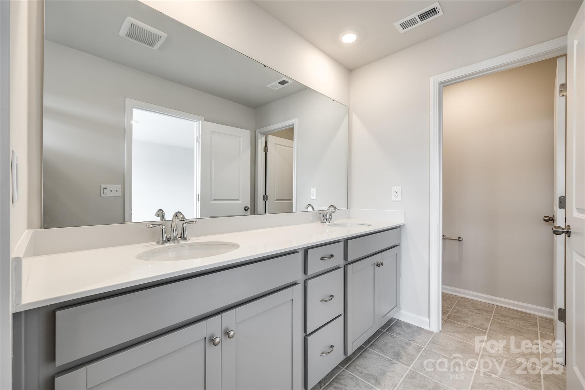 Elizabeth - Residential Lease