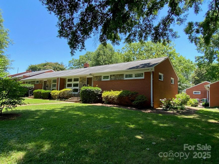 NEW PRICE!! Charming 3 bedroom end unit in Cotswold Homes! Fresh Paint! Freshly refinished hardwood floors!  Beautiful white kitchen cabinets!  New dishwasher!  New kitchen countertops and flooring!  The 3rd bedroom off the kitchen can also be used as a dining room or office!  The condo is on the corner of Andover and Woodlark overlooking the gorgeous green lawn and canopy of trees.  Located just behind Cotswold Village Shopping Center, your new home will only be a few steps from wonderful shopping, grocery and dining options!  There is a pedestrian easement for neighbors to access shopping center!