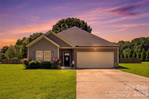 Photo of 142 Donsdale Drive, Statesville, NC 28625 (MLS # 4420200)