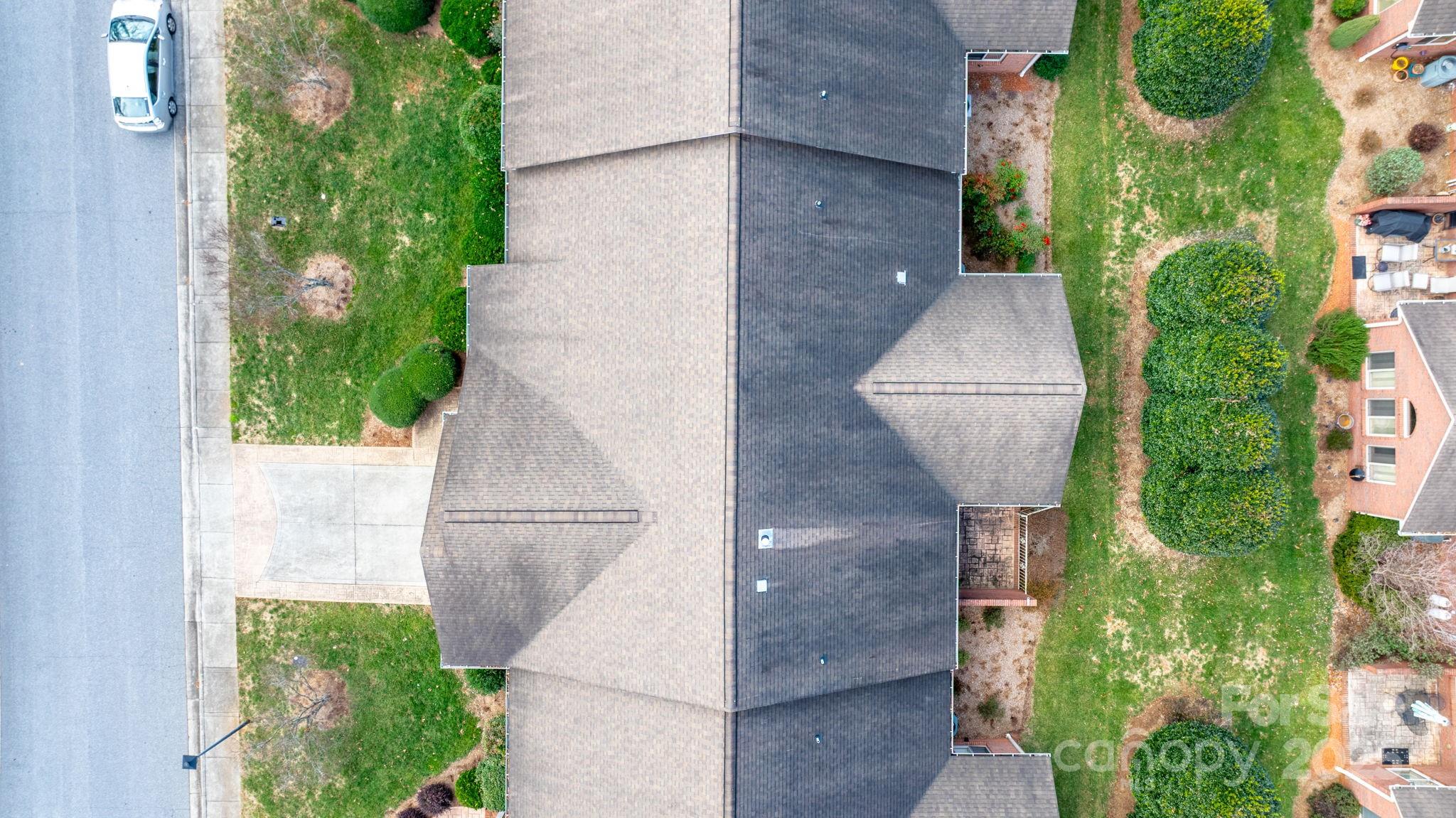 906 3rd Street Drive NE