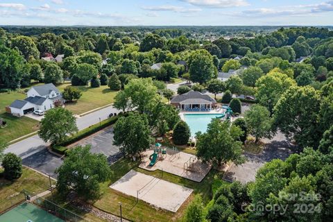 A home in Huntersville