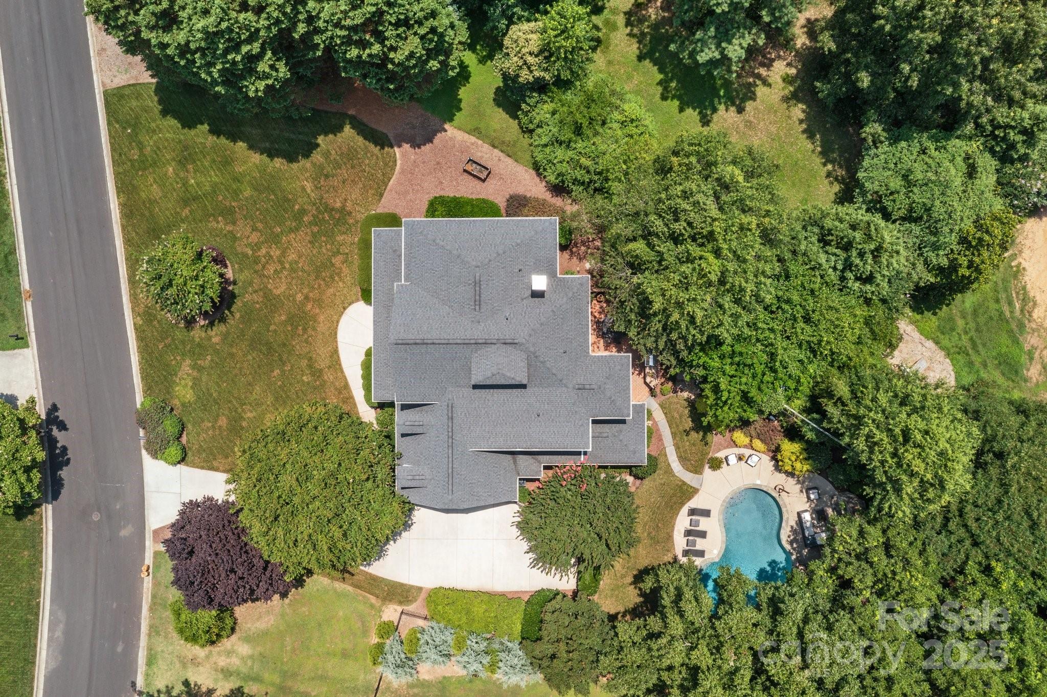 110 Lynbrook Drive