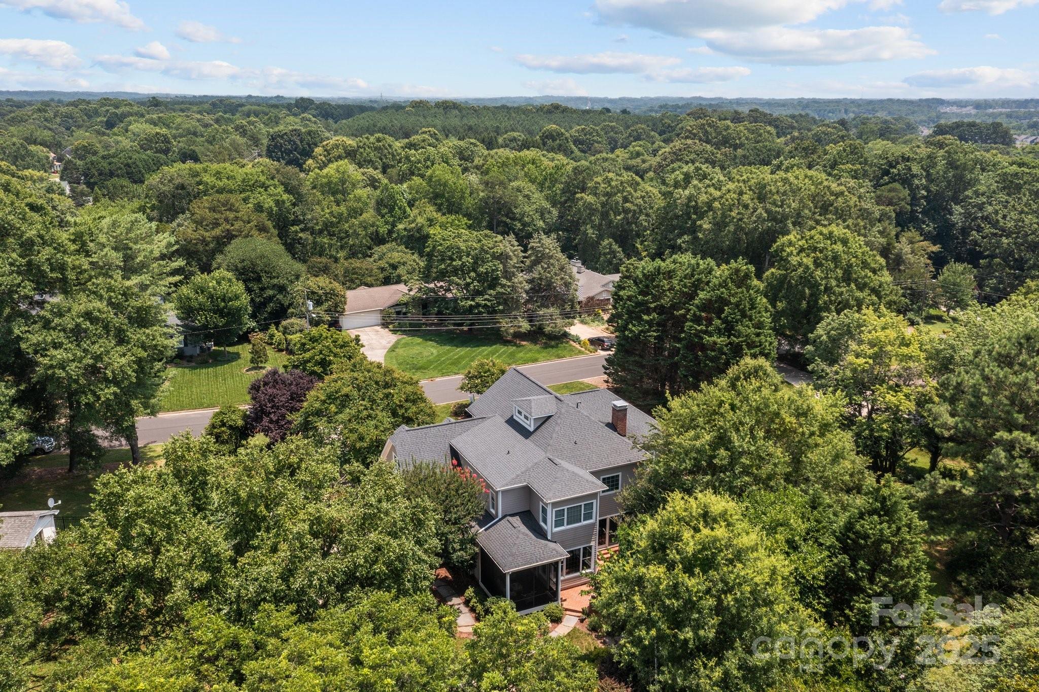 110 Lynbrook Drive
