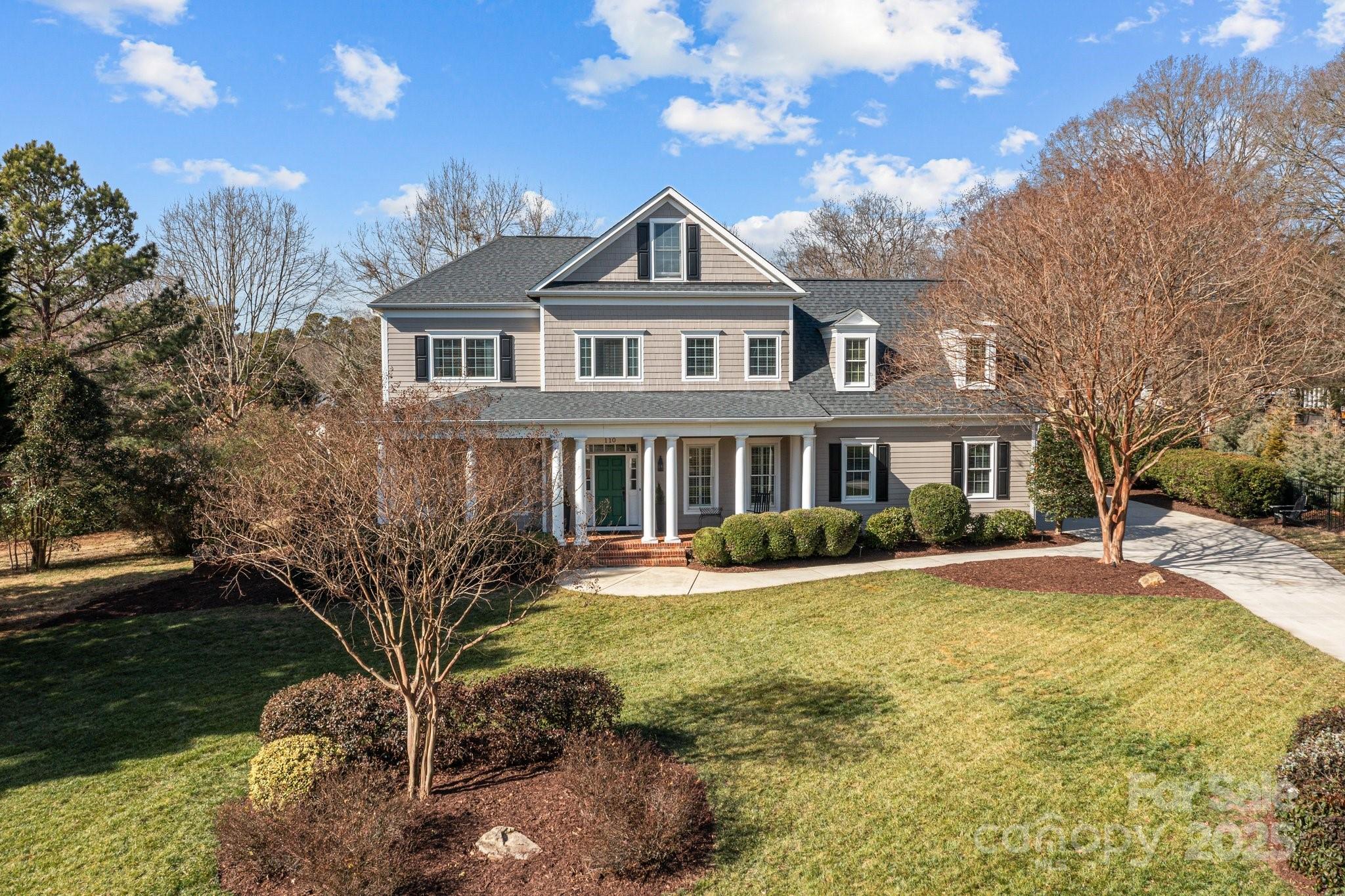 110 Lynbrook Drive