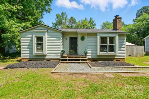 6718 Pueblo Lane Charlotte NC 28227