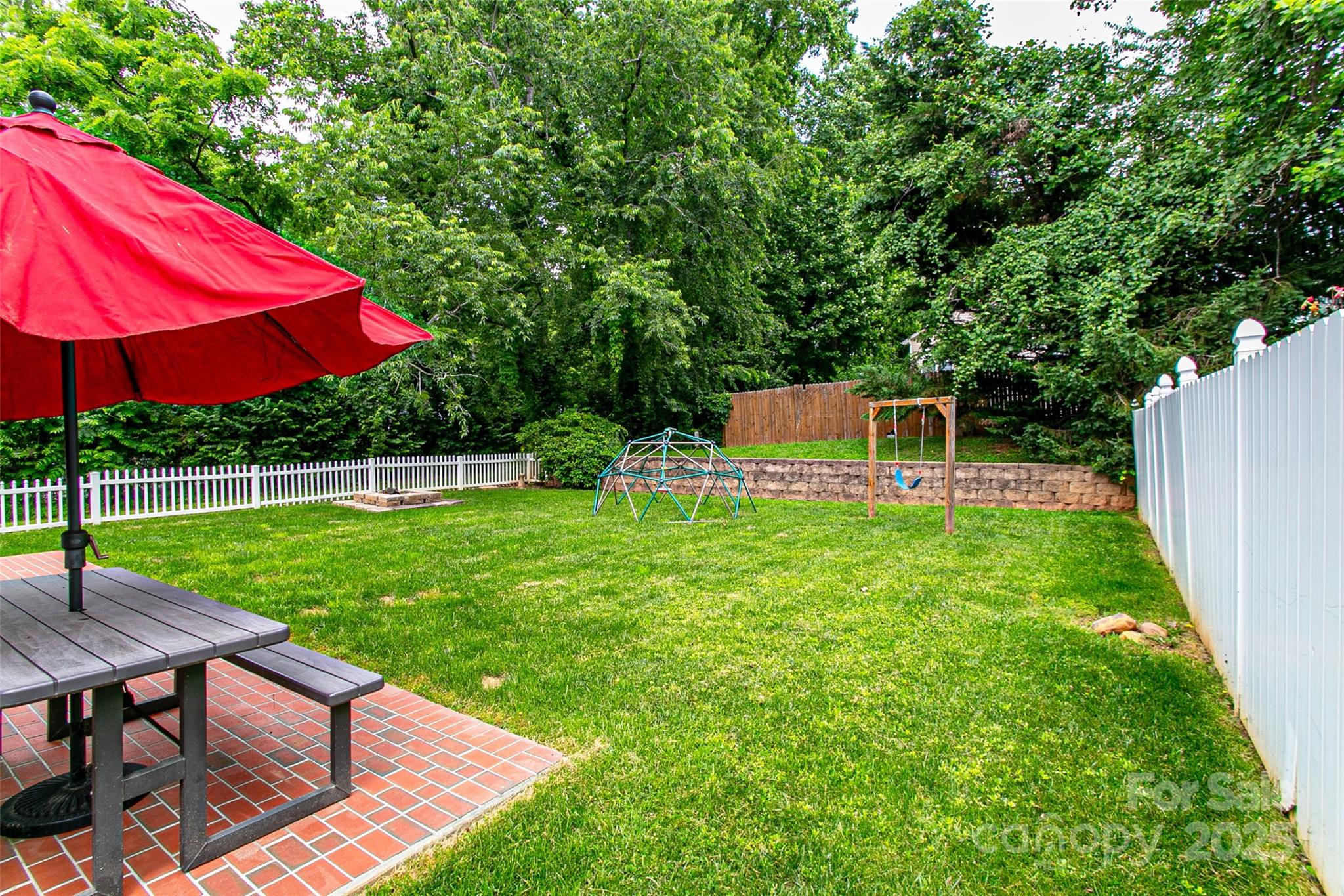 23 Allen Avenue