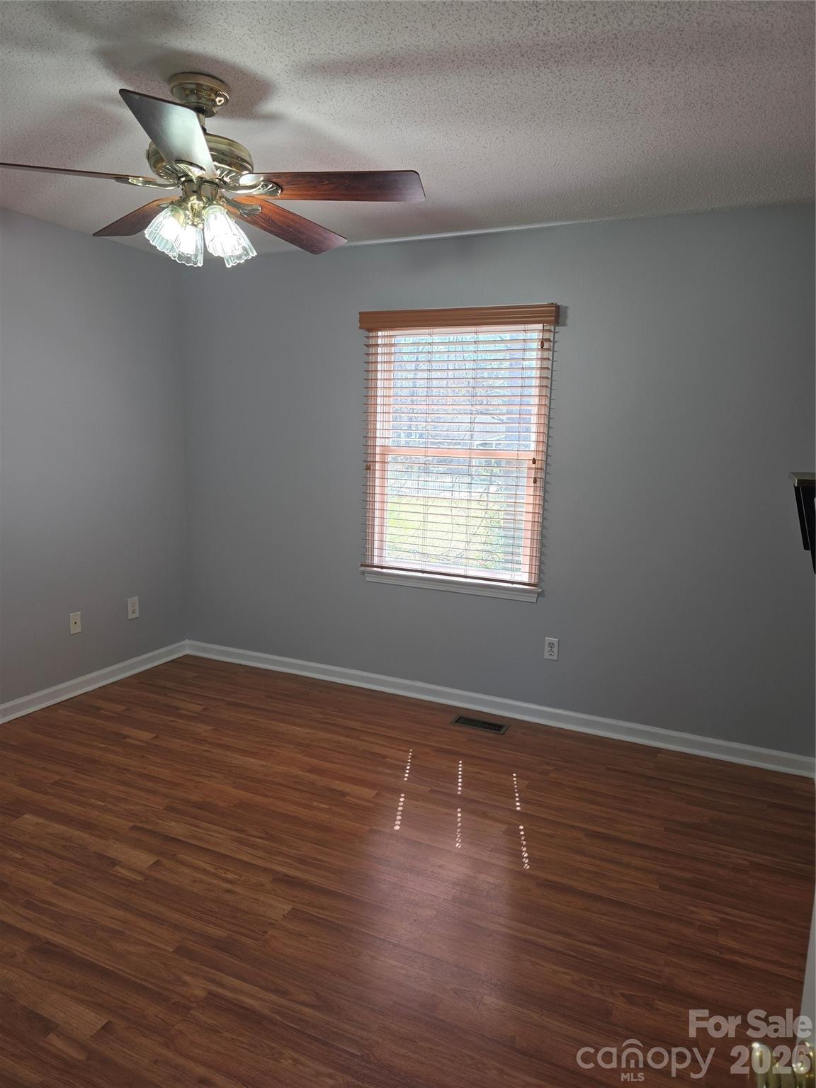 Shady Cove - Residential