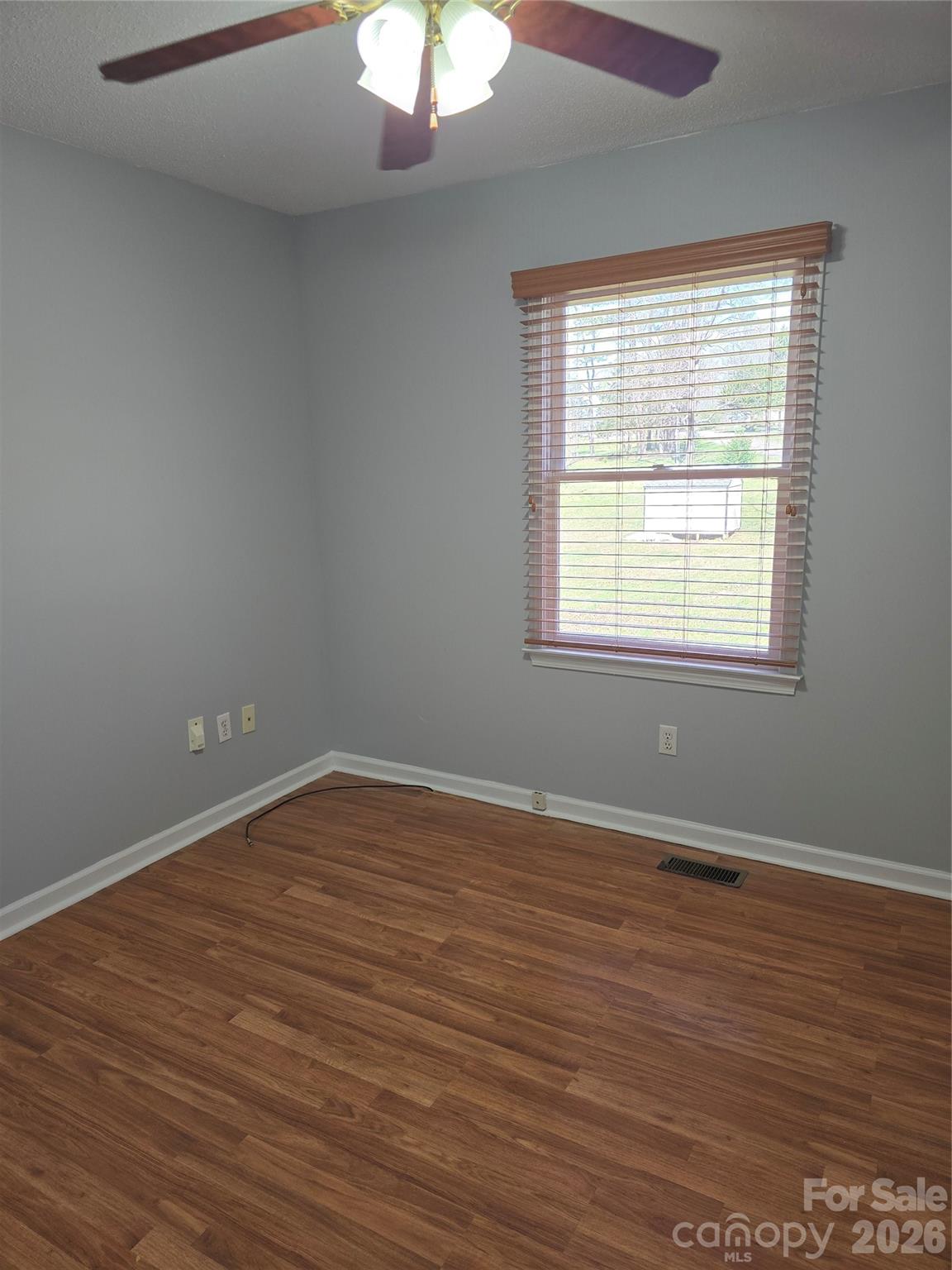 Shady Cove - Residential